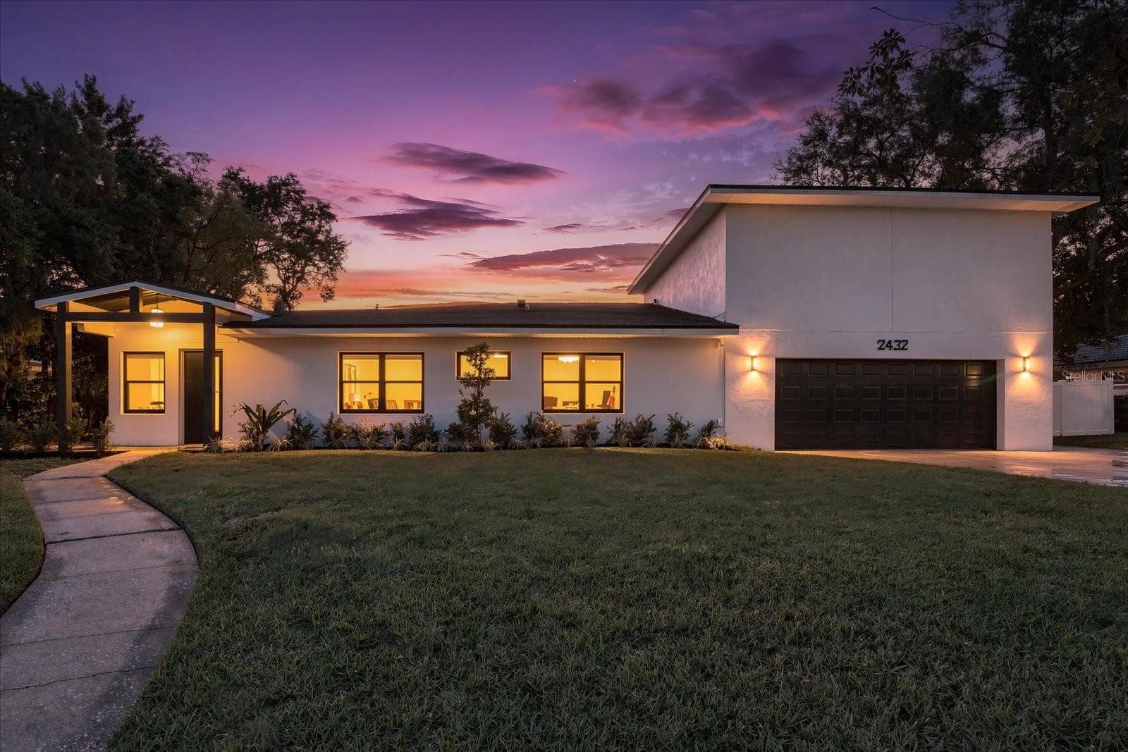Single Family Residence at 2432 INDIAN AVE, BELLEAIR BLUFFS, photo 5 of 67