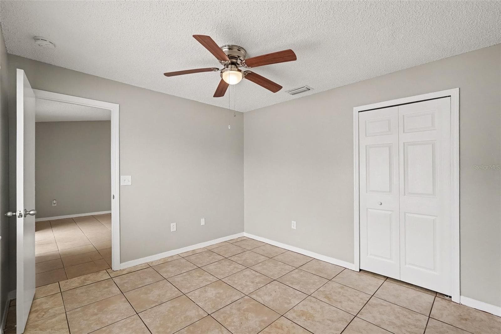 Single Family Residence at 13245 PRESTWICK DR, RIVERVIEW, photo 14 of 19
