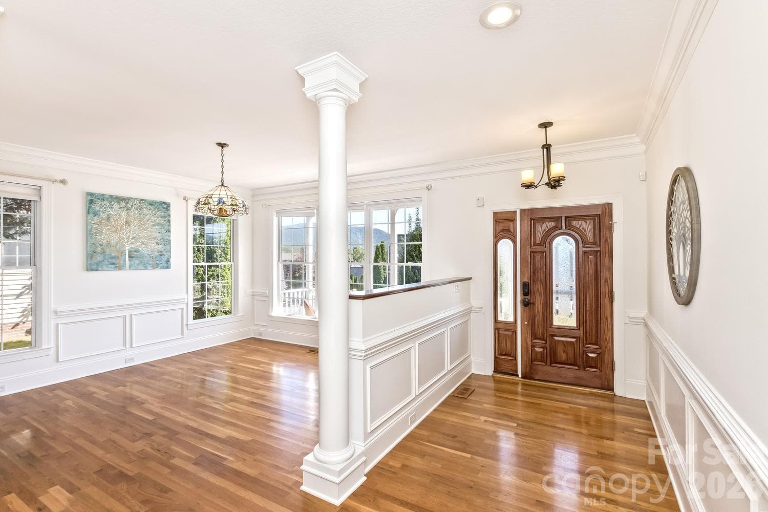 Single Family Residence at 105 Willow Oak Drive, Asheville, photo 4 of 48