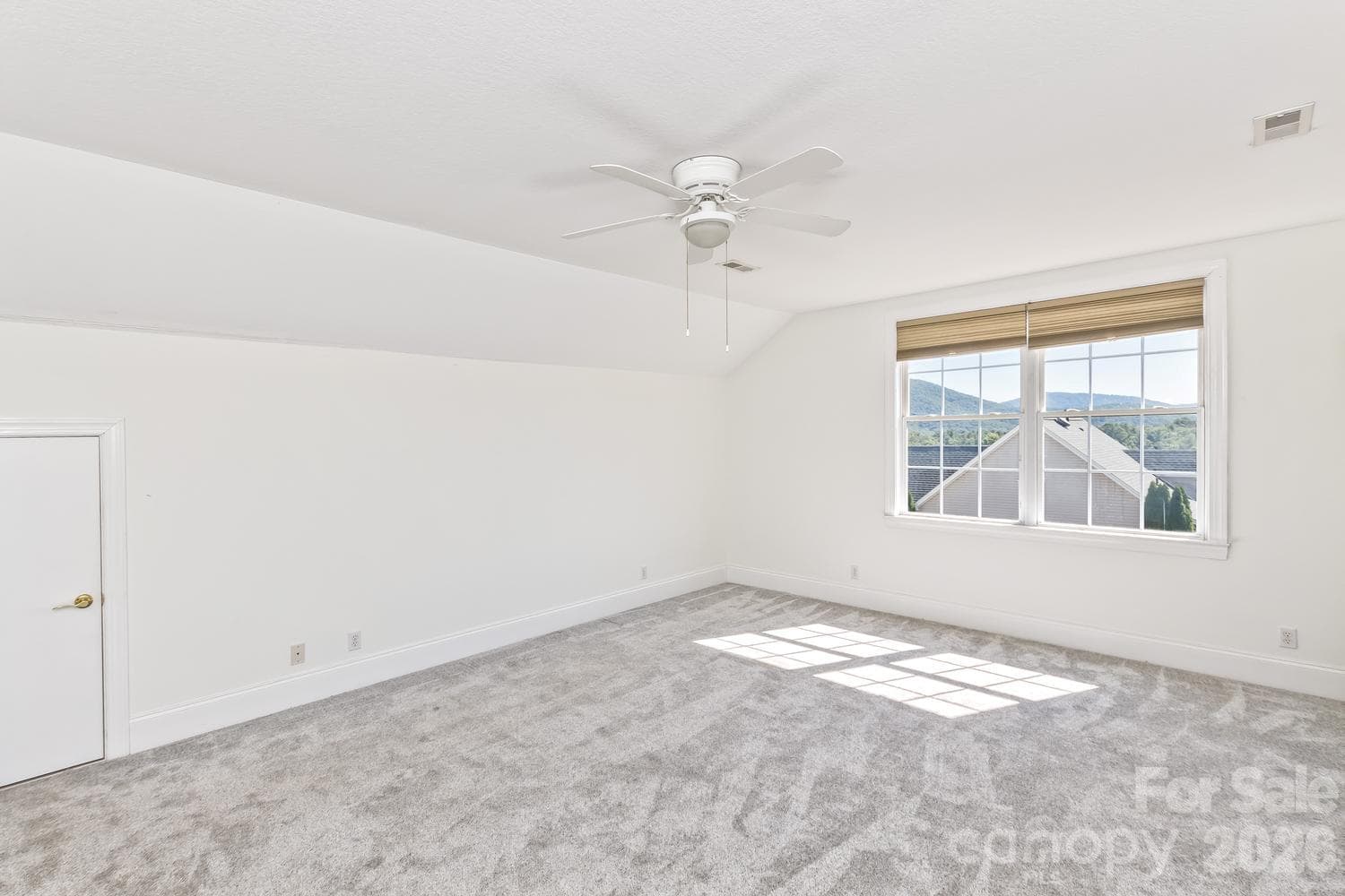 Single Family Residence at 105 Willow Oak Drive, Asheville, photo 46 of 48