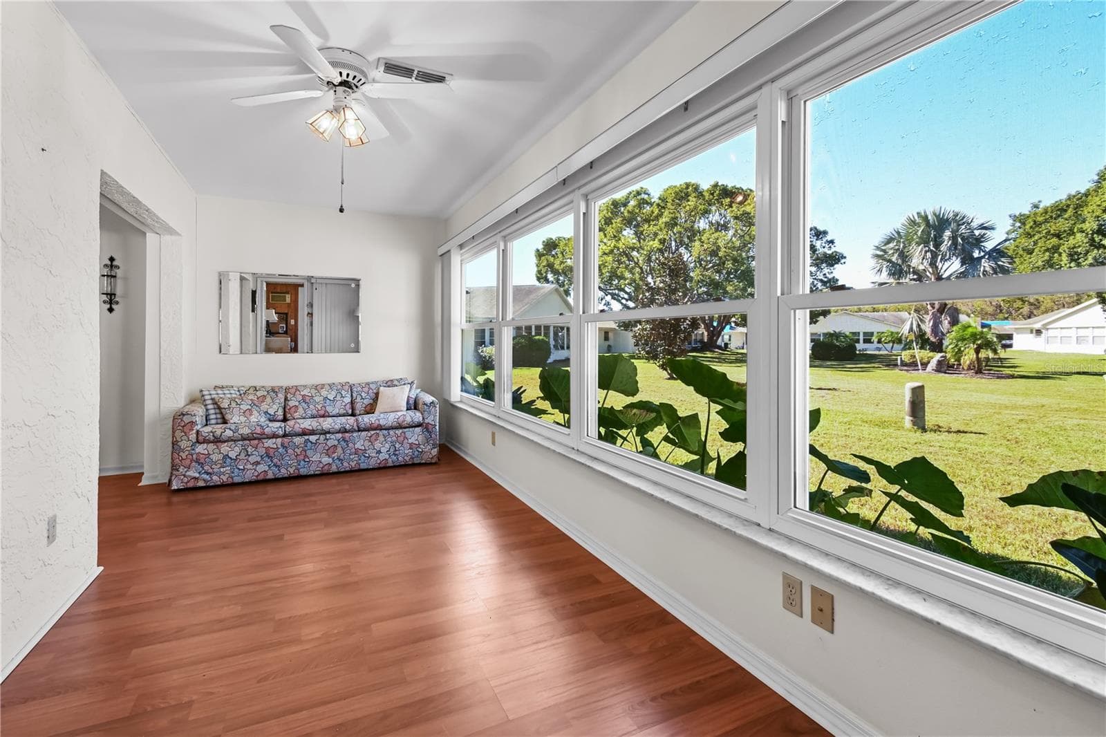 Condominium at 2346 GAINESBOROUGH LOOP #211, SUN CITY CENTER, photo 6 of 54
