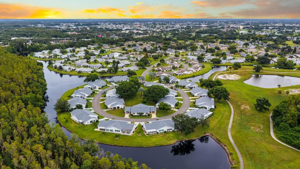 Condominium at 2346 GAINESBOROUGH LOOP #211, SUN CITY CENTER, photo 38 of 54