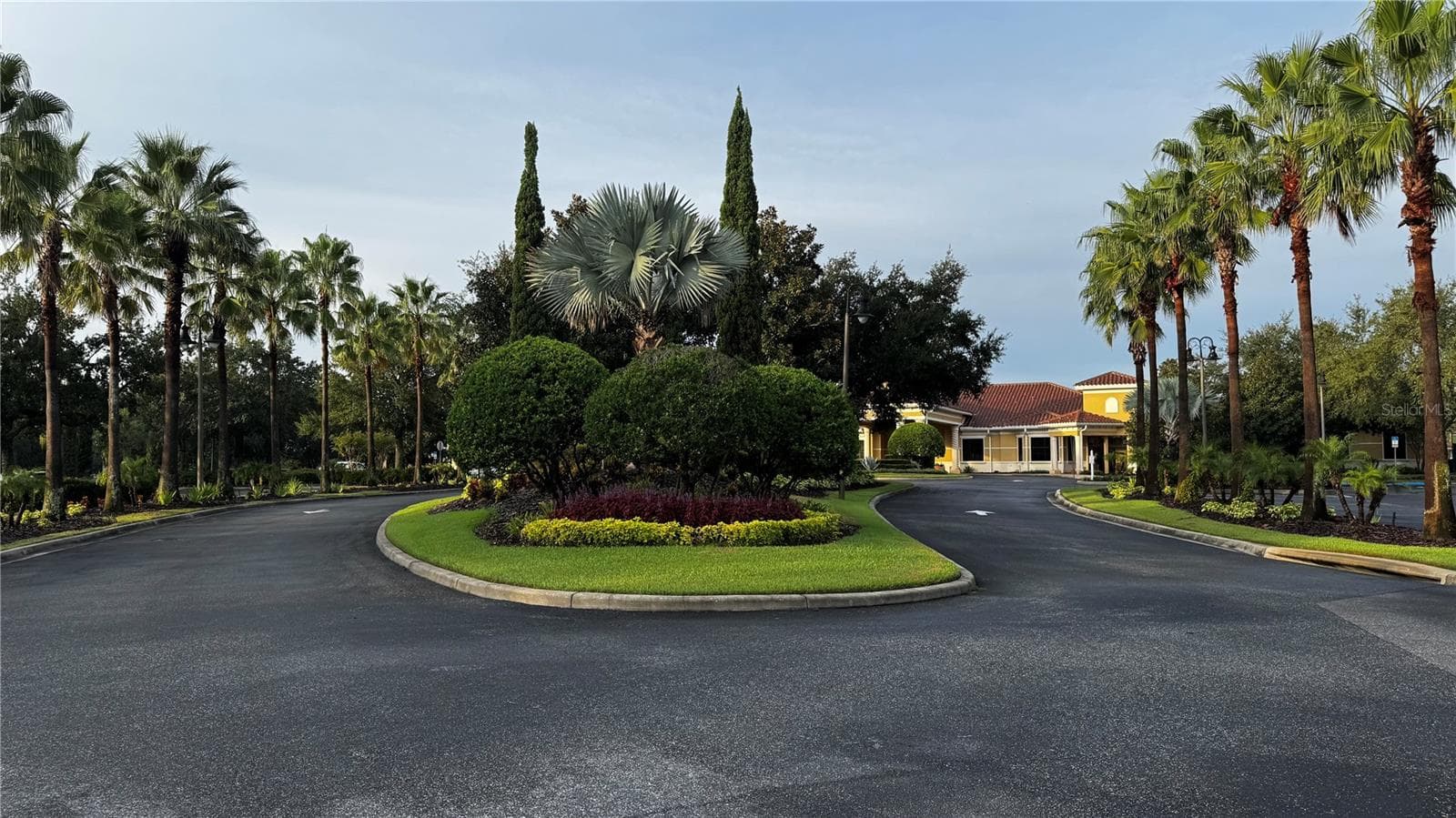 ENTRANCE WAY TO CLUB HOUSE - 4056 SERENA LN, CLERMONT