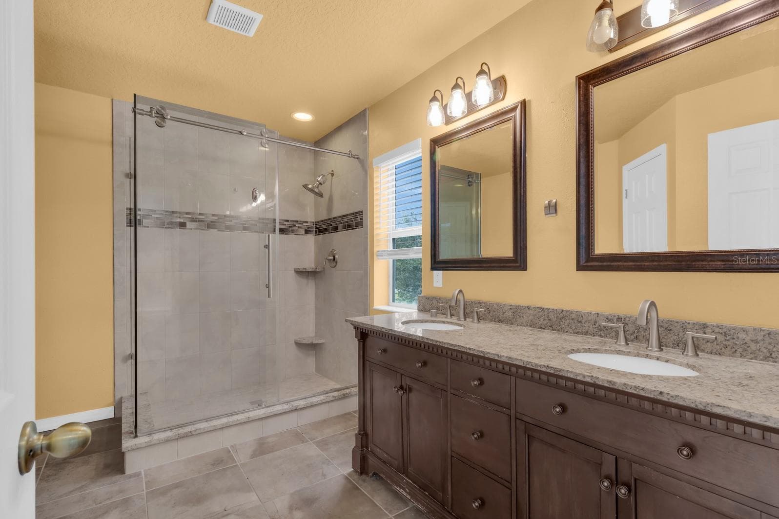 Single Family Residence at 4830 STONE ACRES CIR, ST CLOUD, photo 9 of 57