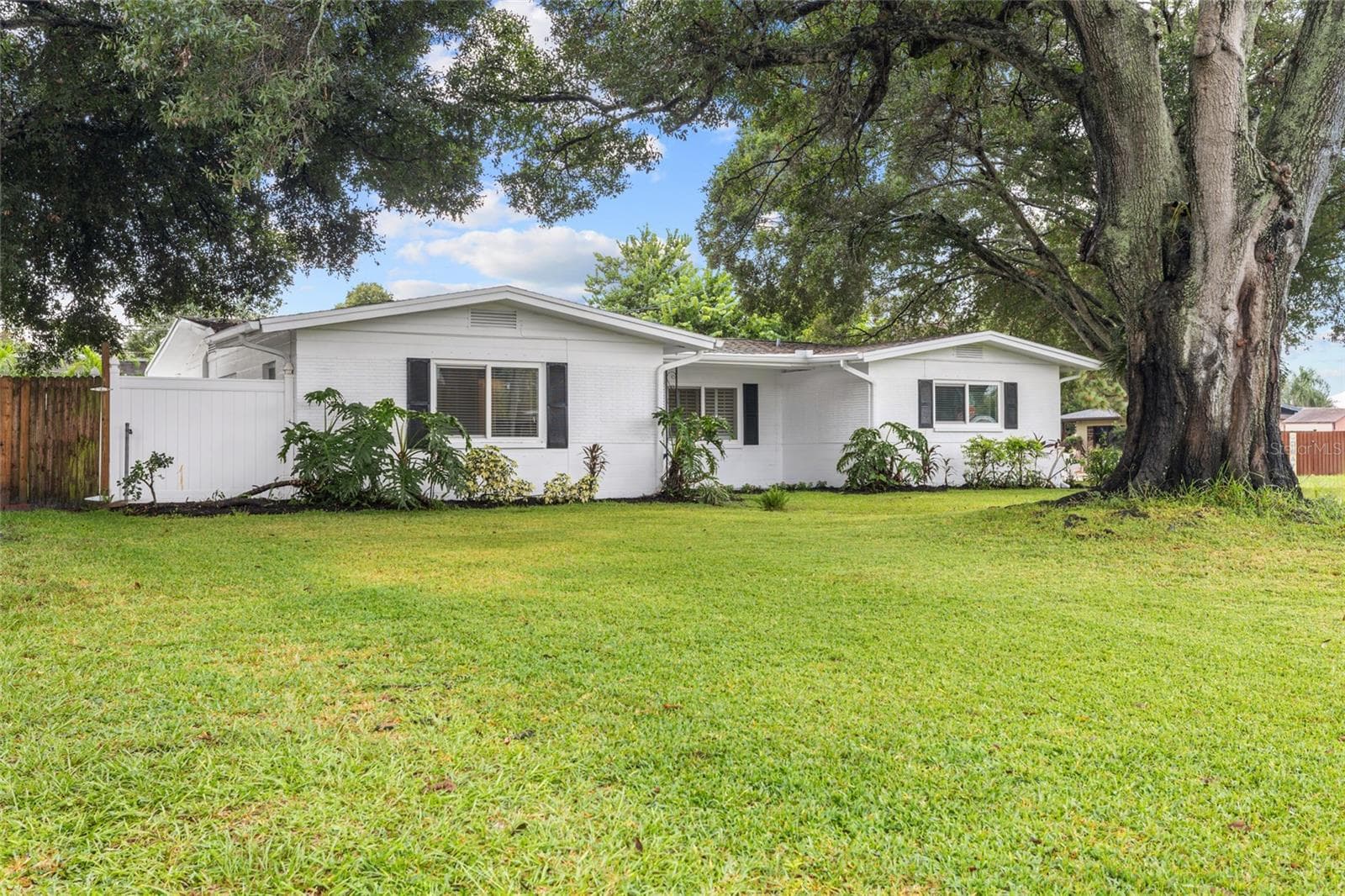 Single Family Residence at 5618 31ST AVE N, ST PETERSBURG, photo 3 of 41