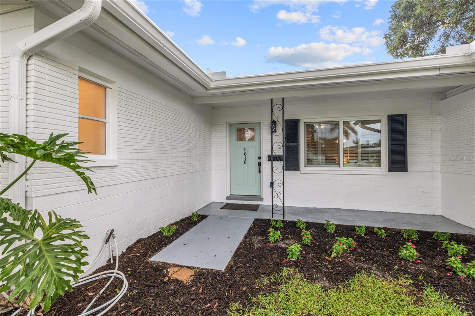 Single Family Residence at 5618 31ST AVE N, ST PETERSBURG, photo 7 of 41