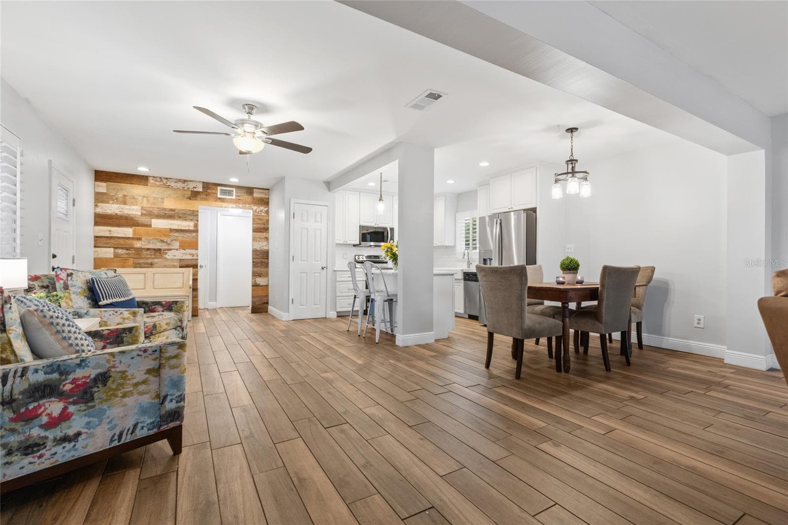 Single Family Residence at 5618 31ST AVE N, ST PETERSBURG, photo 22 of 41