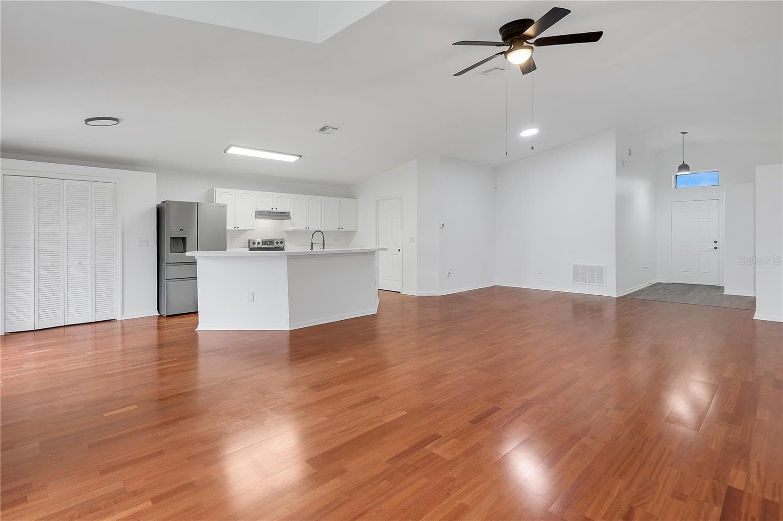 Single Family Residence at 213 VERBENA ST, DAVENPORT, photo 6 of 23