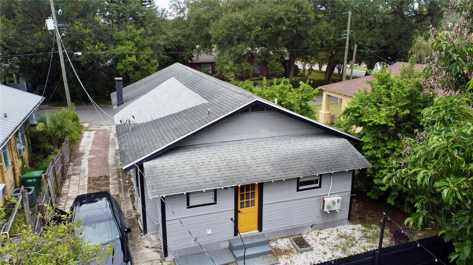 Triplex at 1021 E CAYUGA ST, TAMPA, photo 3 of 39