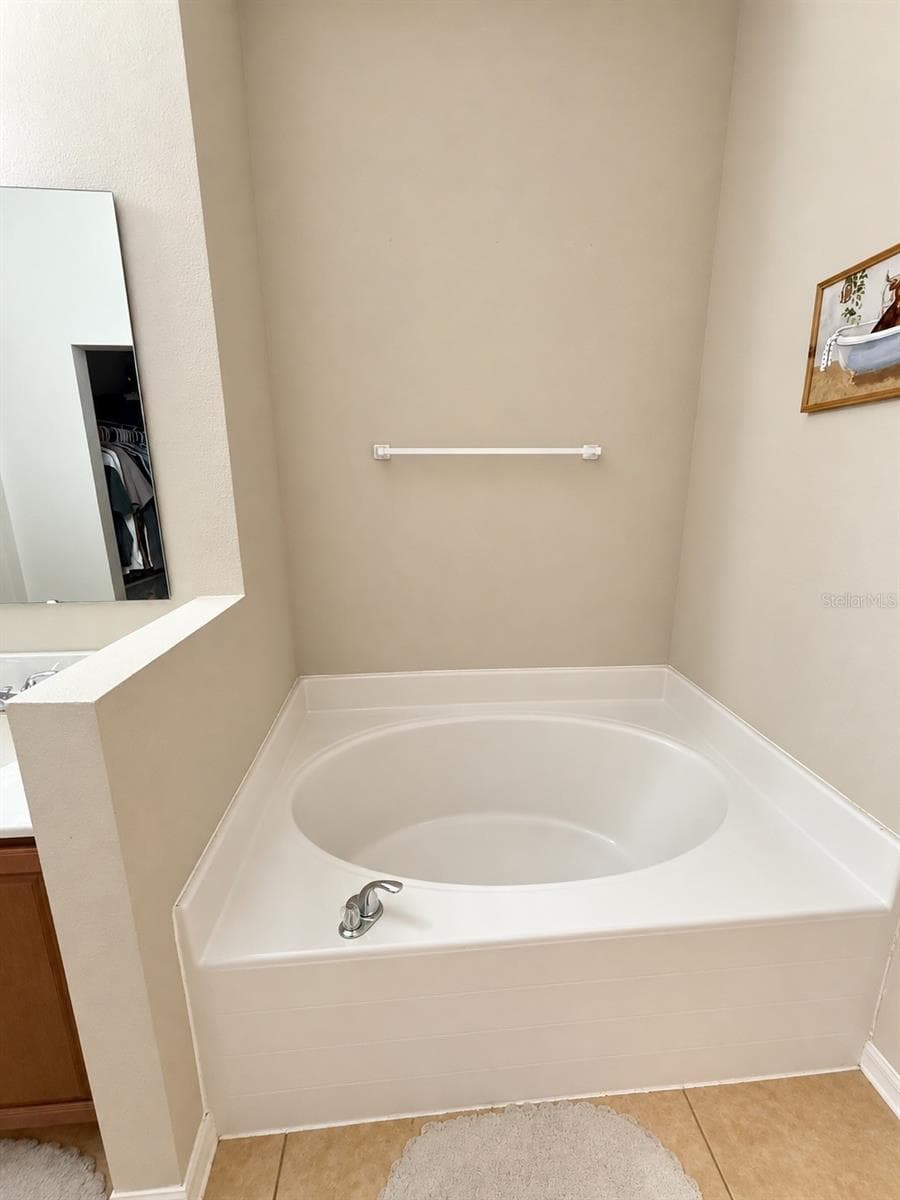 Primary Bathroom - 1812 EAGLE PINES CIR, EAGLE LAKE