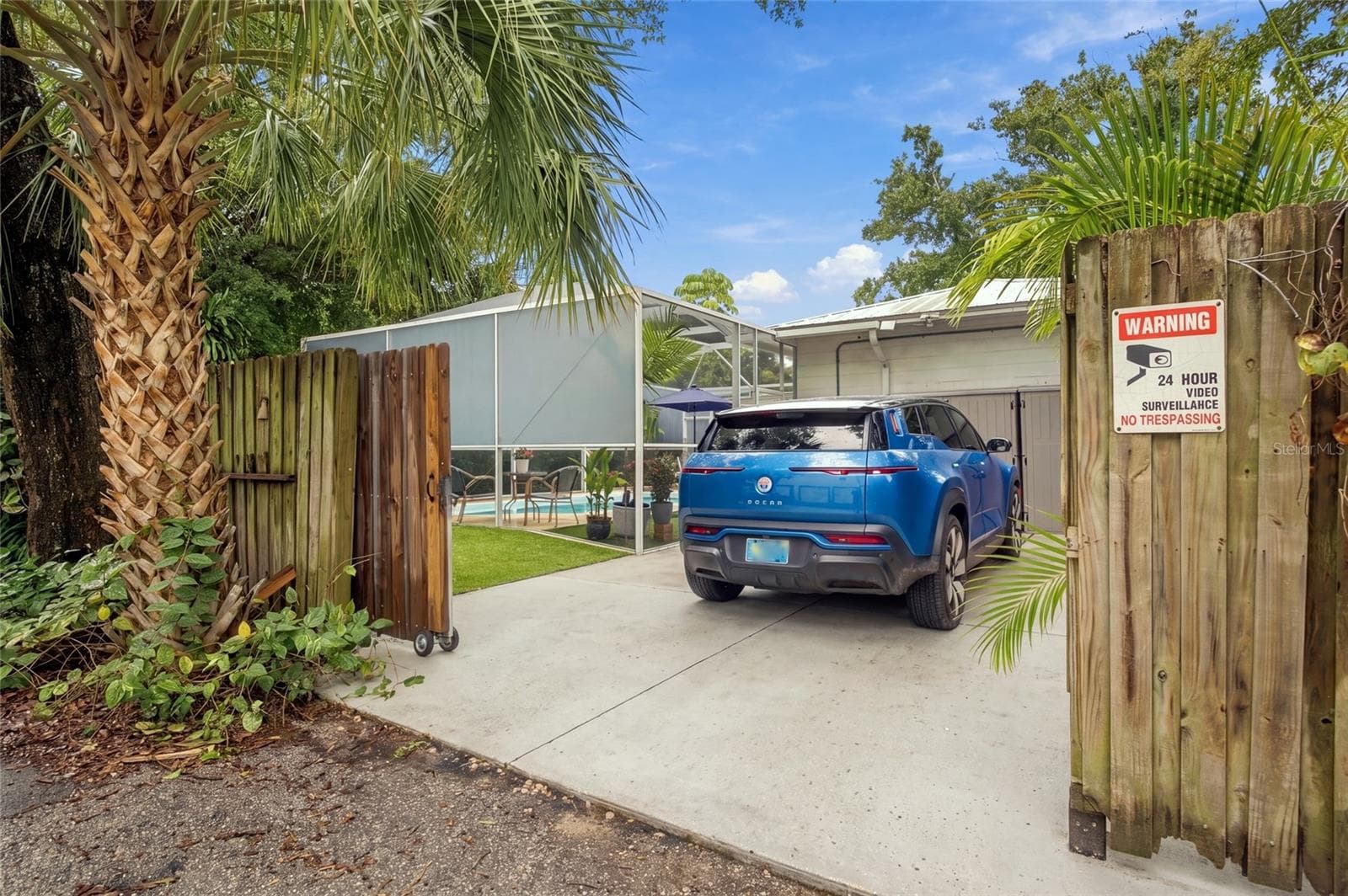 Single Family Residence at 1926 BURLINGTON AVE N, ST PETERSBURG, photo 40 of 51