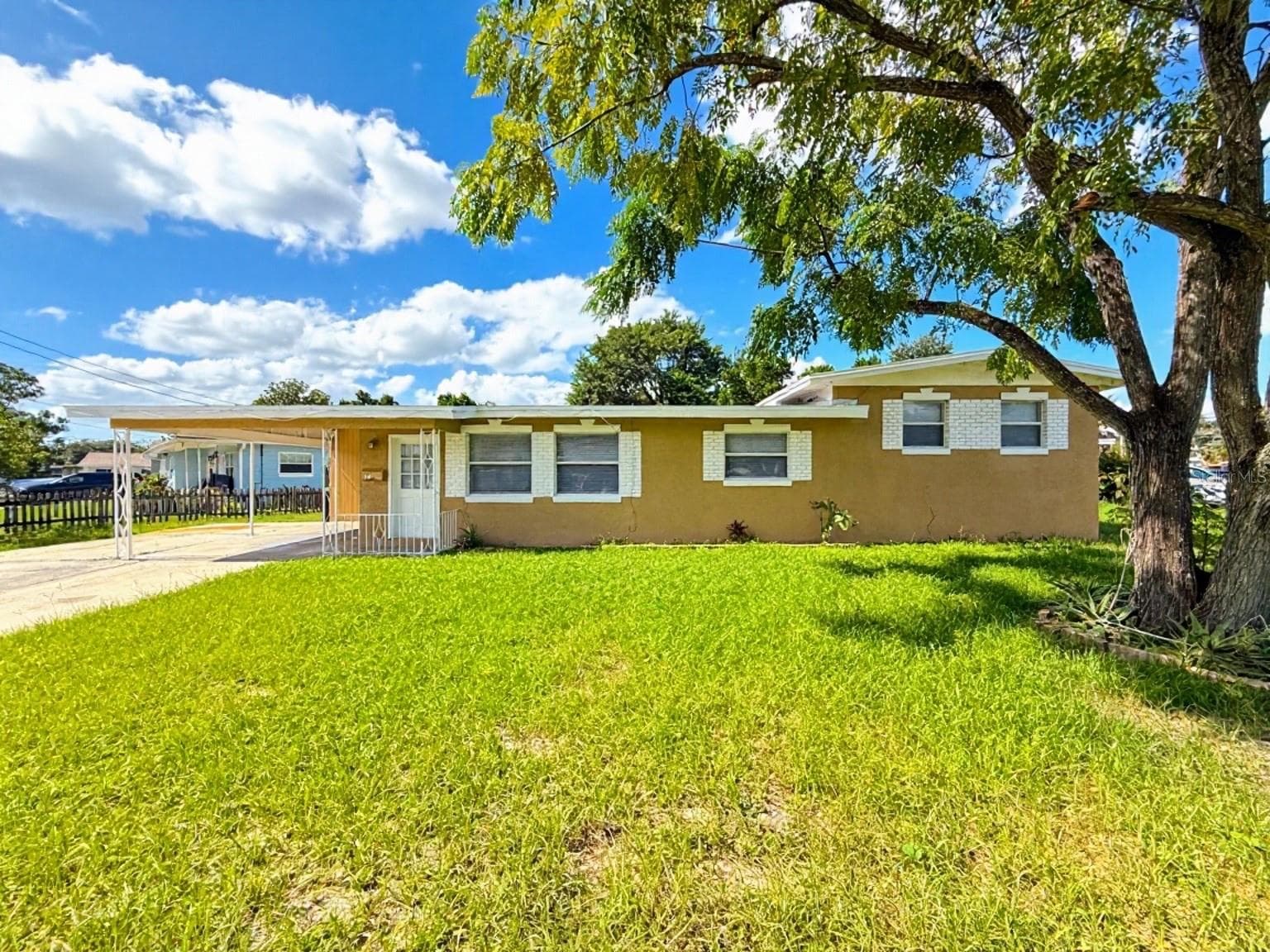 1314 HIALEAH DR