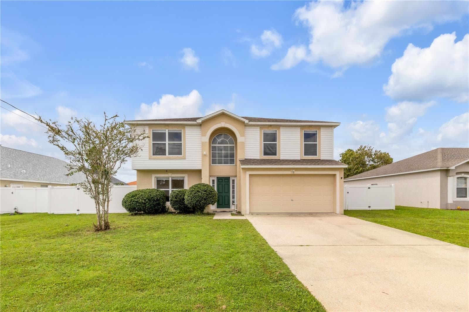 Single Family Residence at 12 ROXLAND LN, PALM COAST, photo 2 of 34