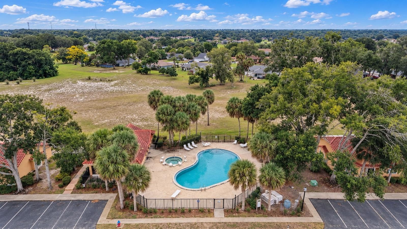CUB House and Pool and Sauna - 1156 N FAIRWAY DR #1156, APOPKA