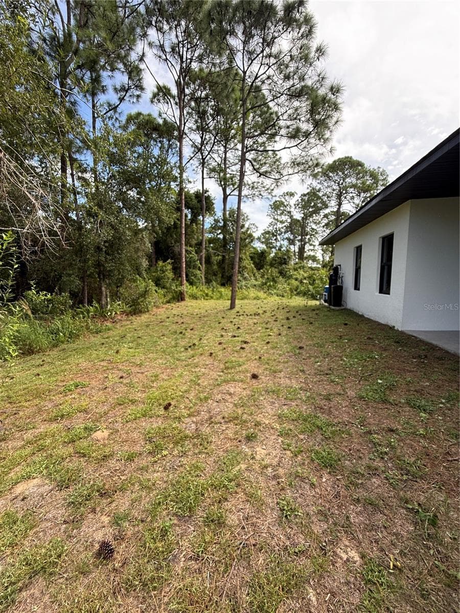 Single Family Residence at 339 ROADRUNNER AVE, SEBRING, photo 4 of 51