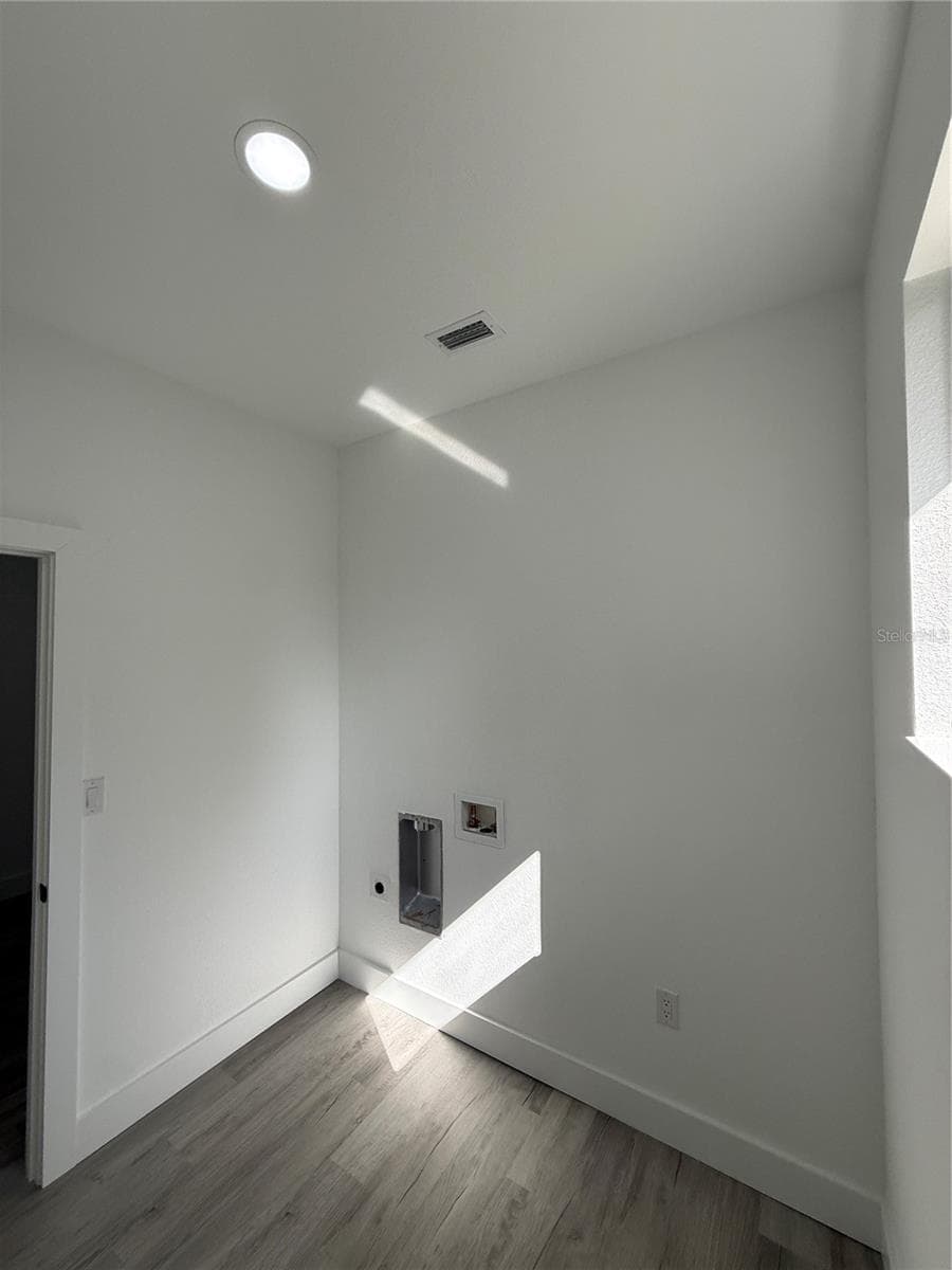 Laundry Room - 339 ROADRUNNER AVE, SEBRING