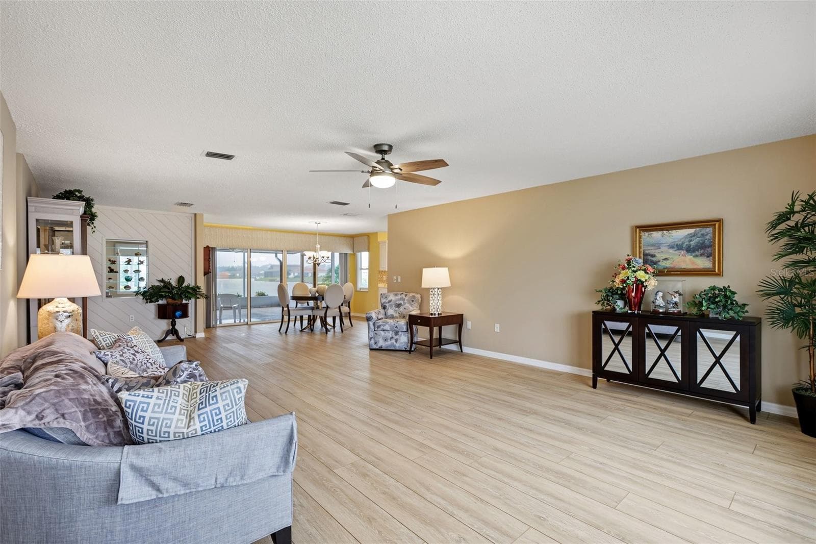 Living Room - 403 S PEBBLE BEACH BLVD, SUN CITY CENTER