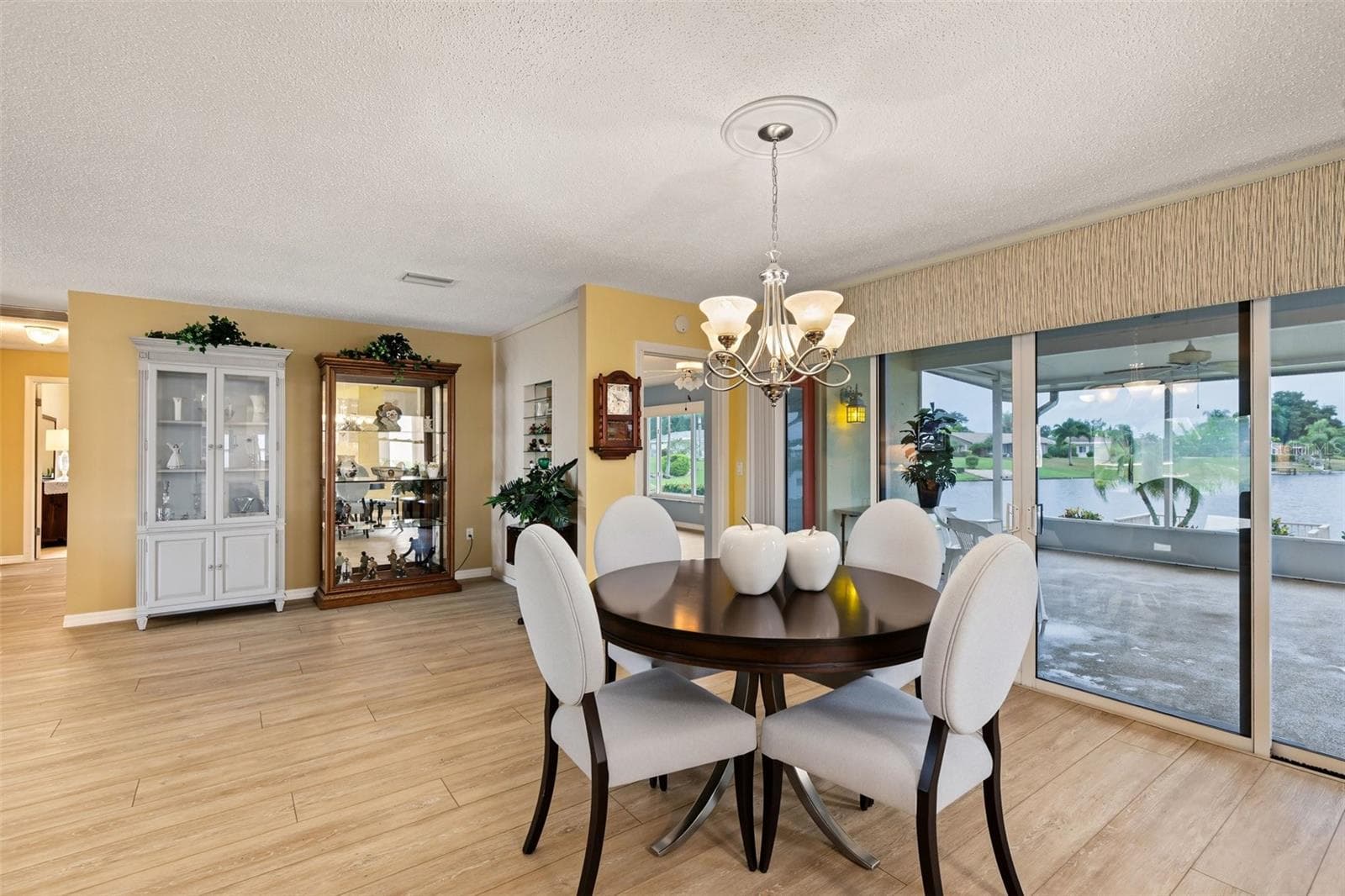 Dining Room - 403 S PEBBLE BEACH BLVD, SUN CITY CENTER