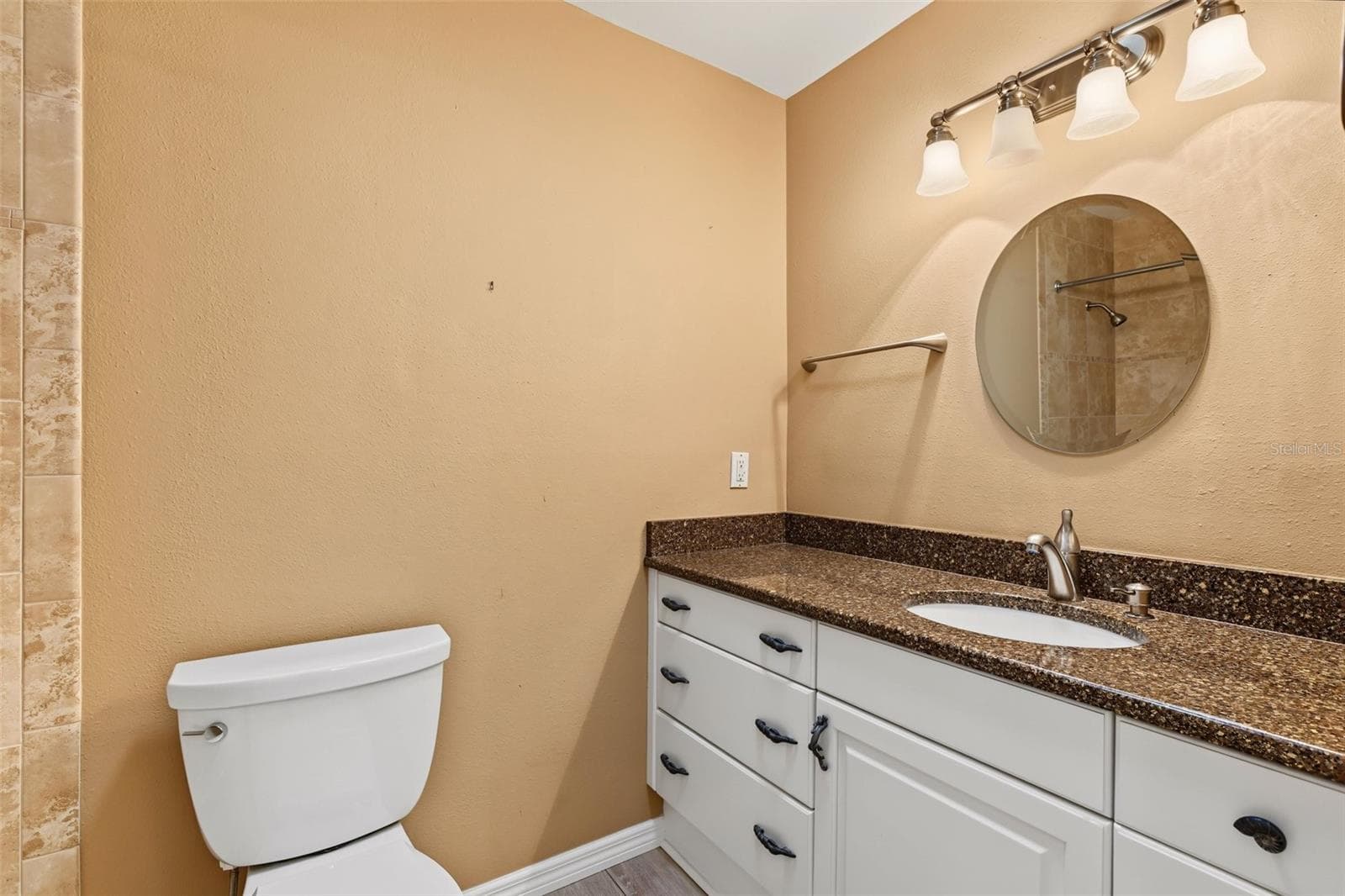 Bathroom - 403 S PEBBLE BEACH BLVD, SUN CITY CENTER