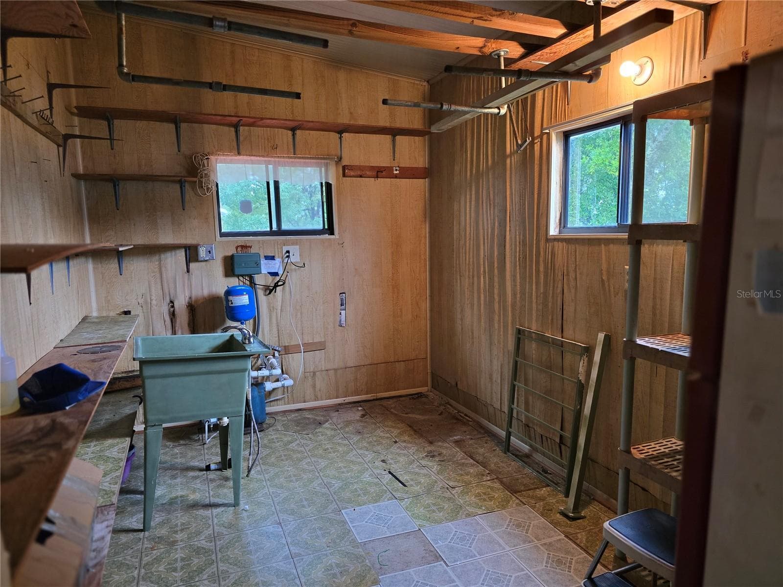 WORKSHOP/STORAGE - 16802 HARLEY ST, HUDSON