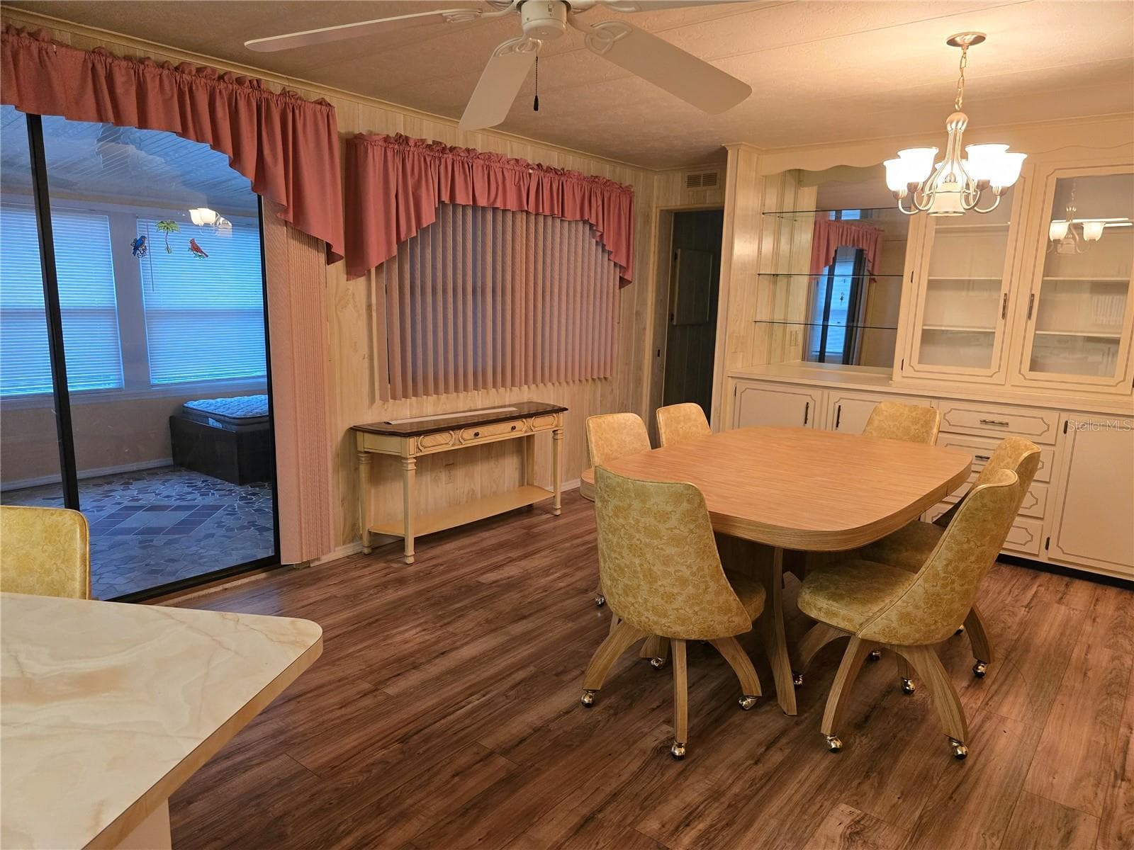 LARGE DINING AREA - 16802 HARLEY ST, HUDSON