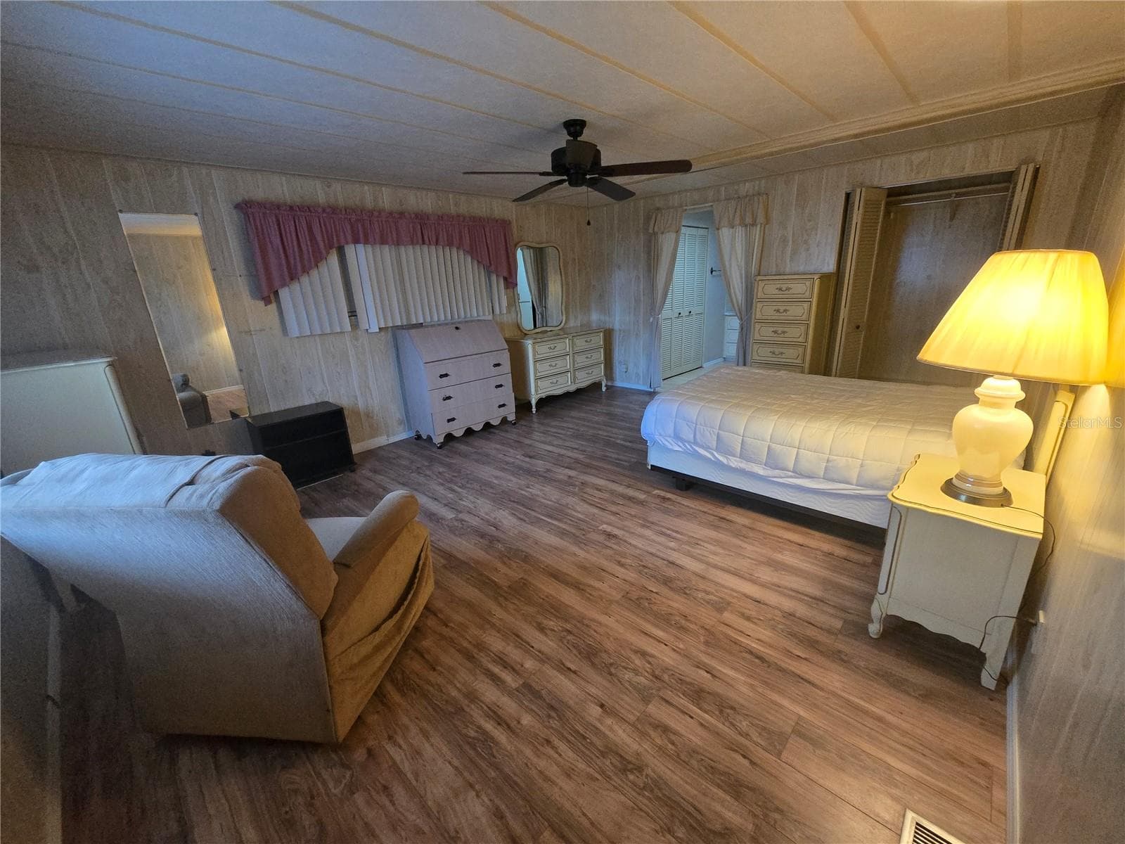 LARGE PRIMARY BEDROOM - 16802 HARLEY ST, HUDSON