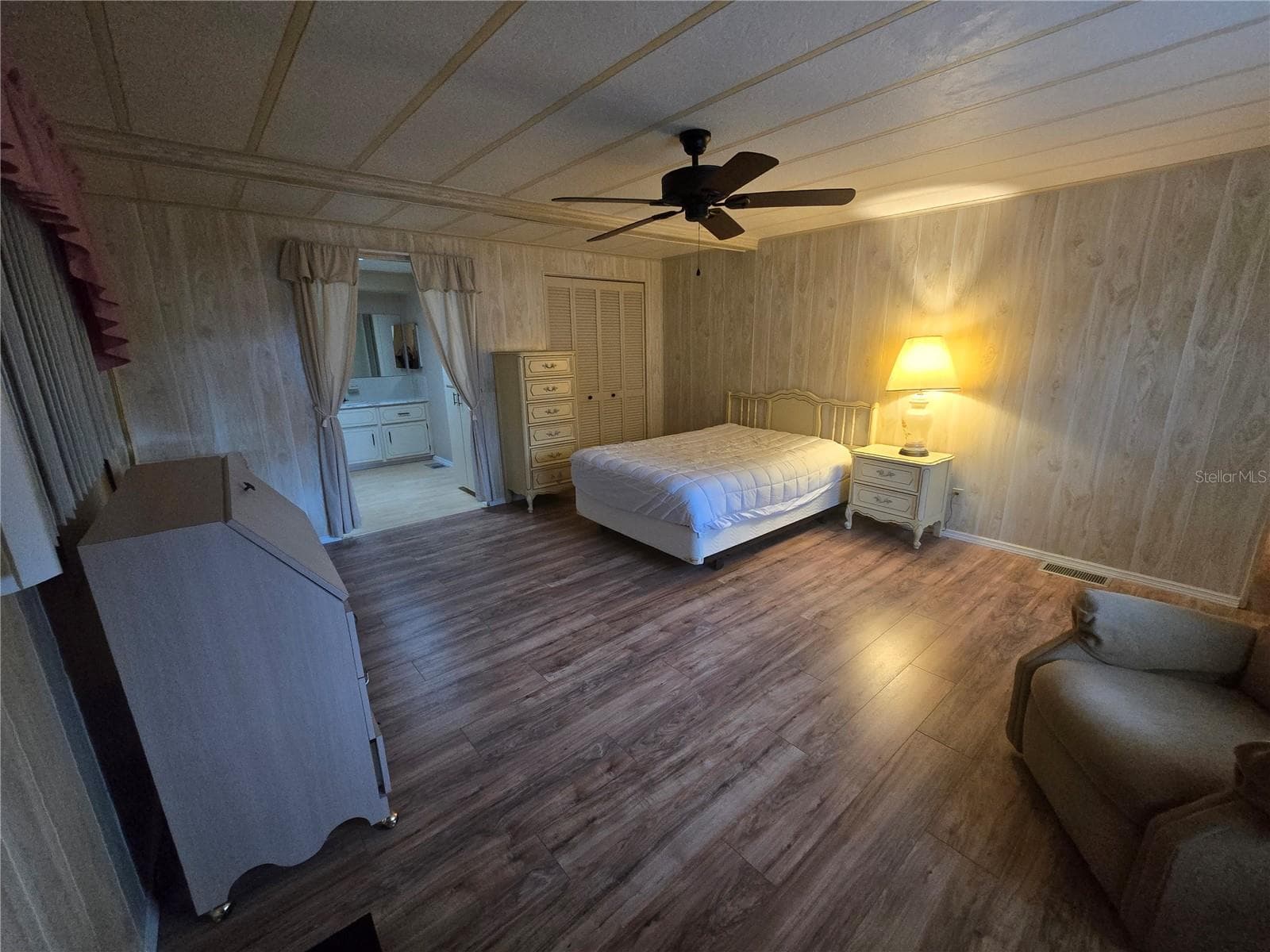 LARGE PRIMARY BEDROOM - 16802 HARLEY ST, HUDSON