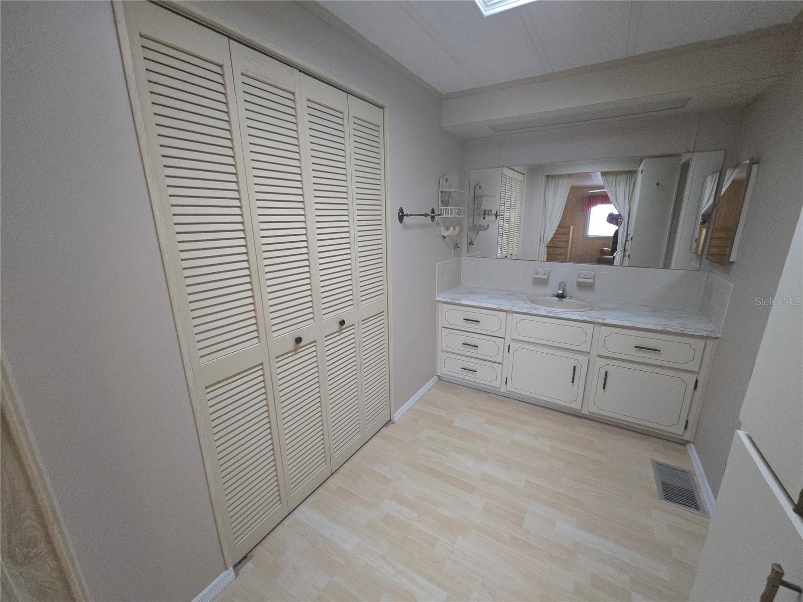 PRIMARY BATHROOM - 16802 HARLEY ST, HUDSON