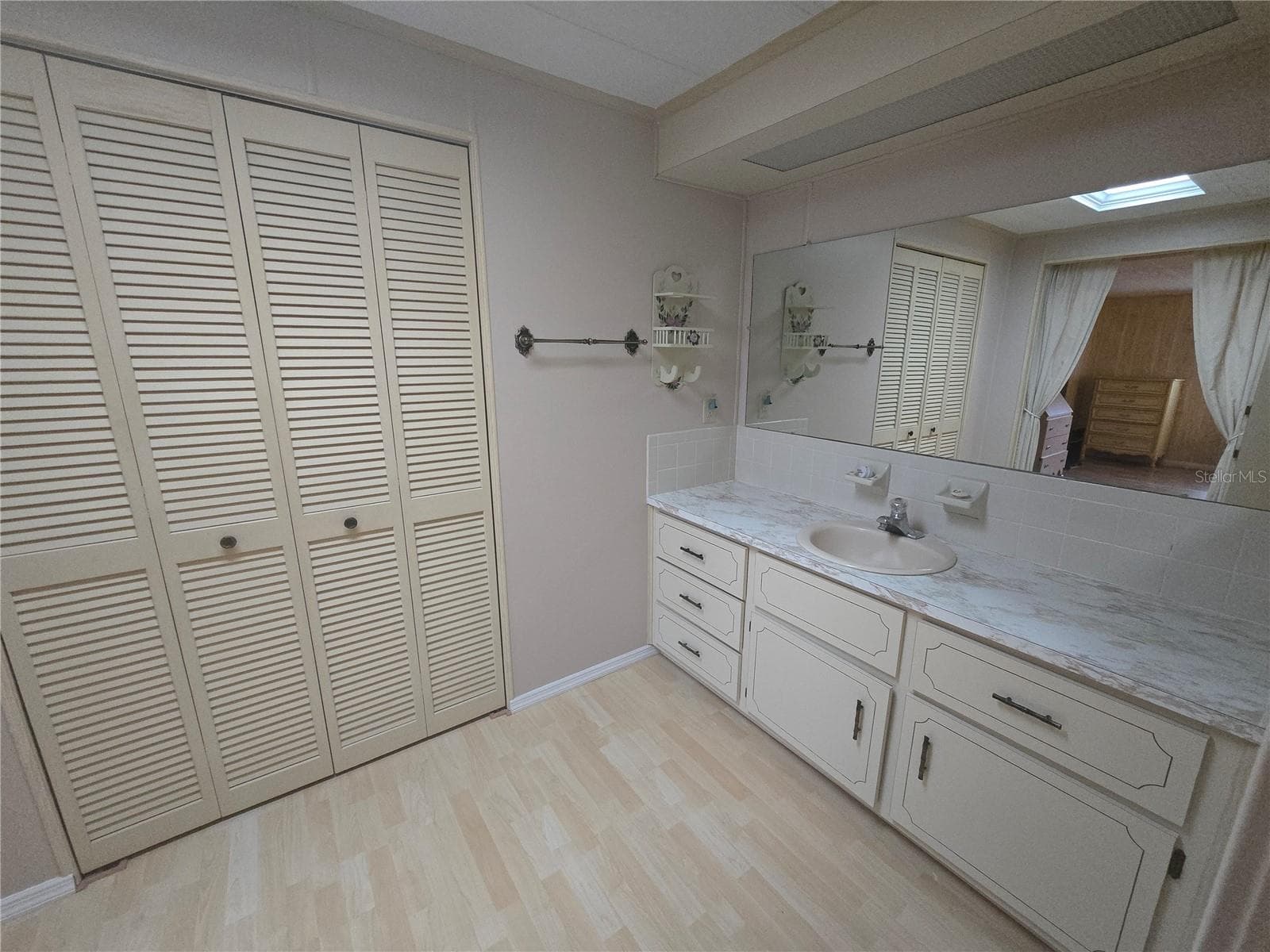 PRIMARY BATHROOM - 16802 HARLEY ST, HUDSON