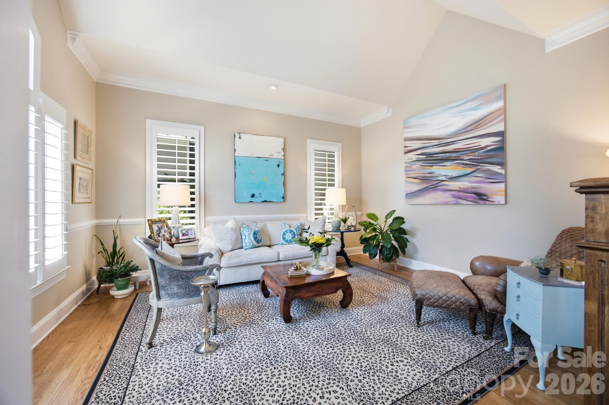 An inviting sitting area offering a quiet retreat to unwind or read. - 18416 Peninsula Club Drive, Cornelius