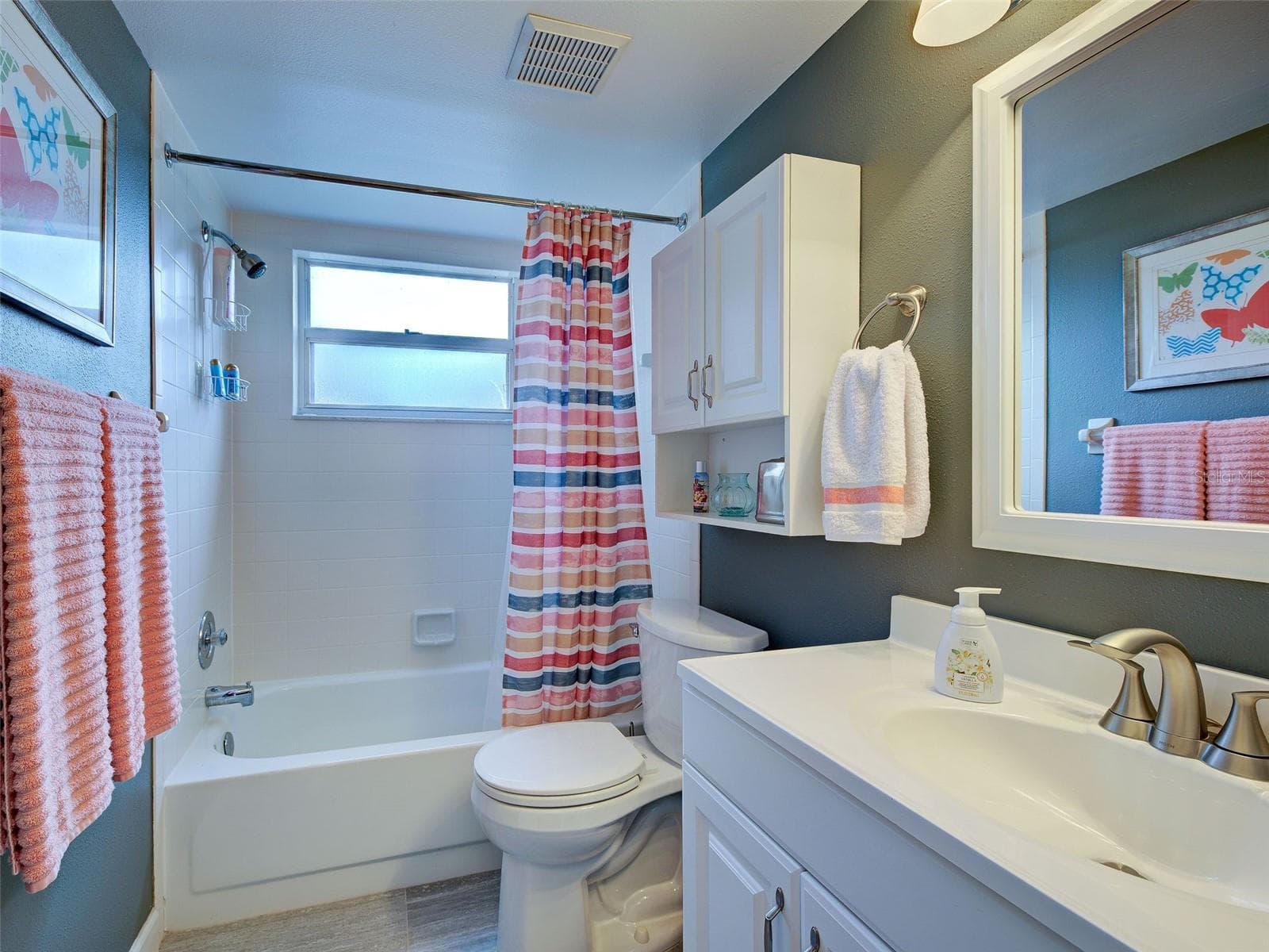 Guest bathroom - 435 CERROMAR LN #329, VENICE