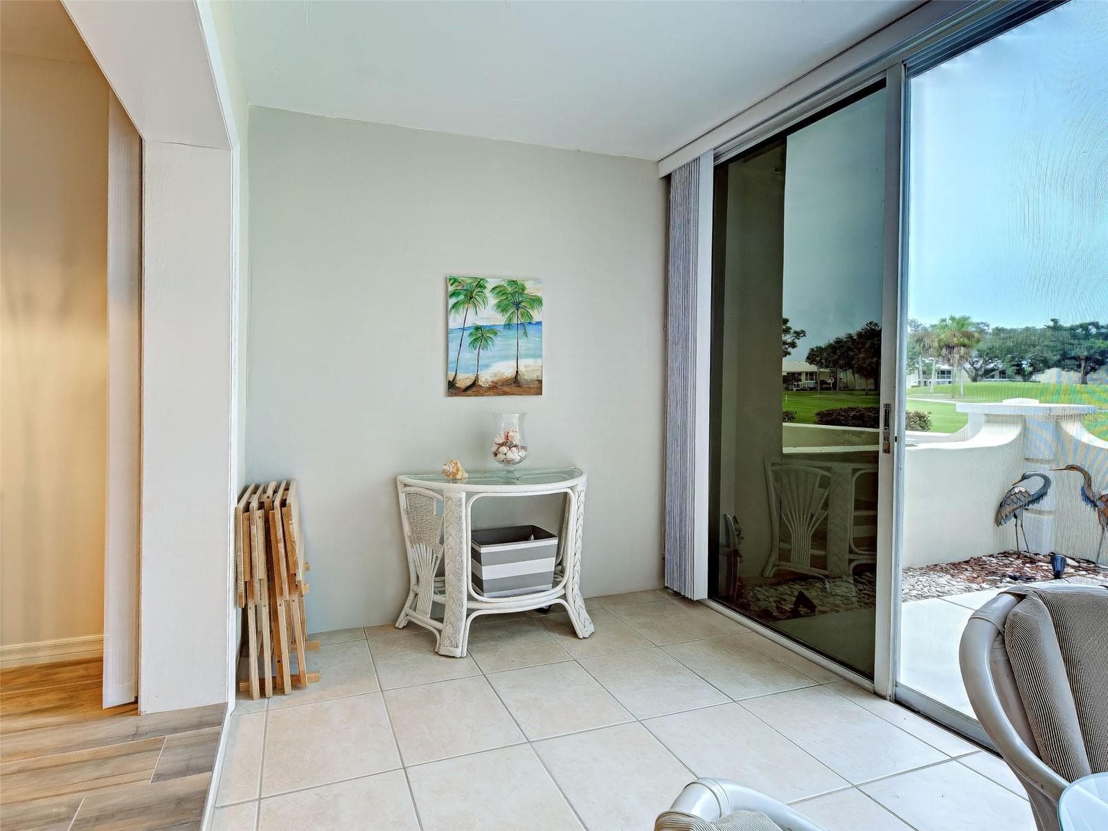 Enclosed Lanai - 435 CERROMAR LN #329, VENICE