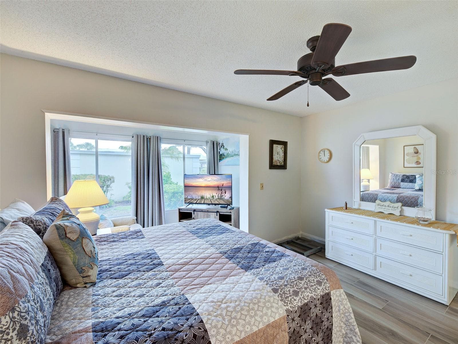 Primary Bedroom - 435 CERROMAR LN #329, VENICE