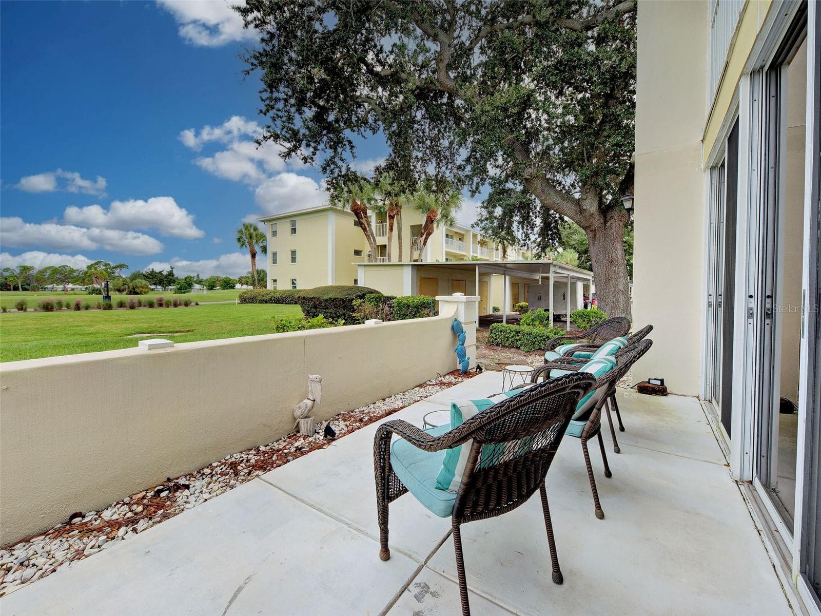Patio View - 435 CERROMAR LN #329, VENICE