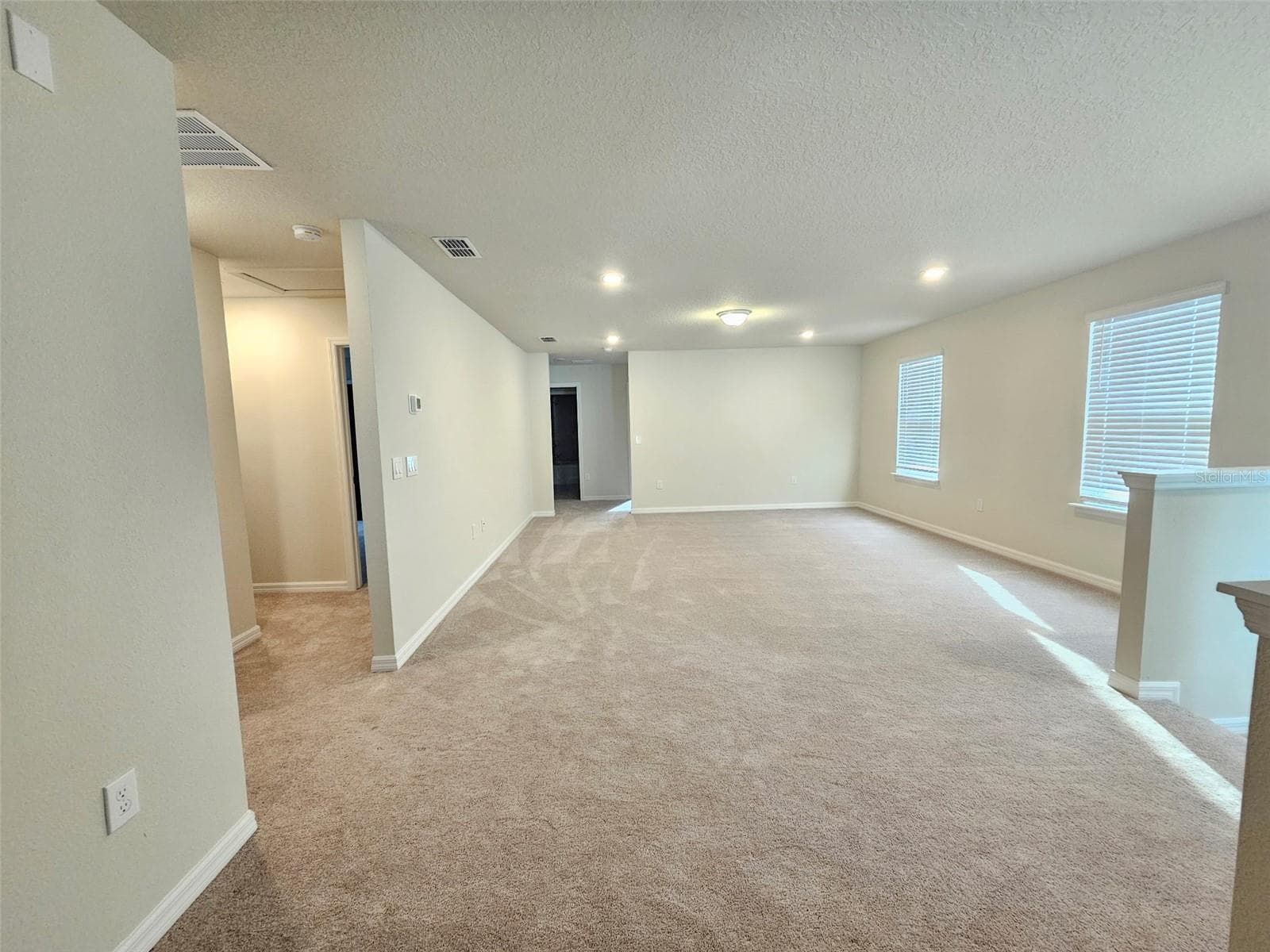 Loft on 2nd floor - 3273 LILAC WAY, DAVENPORT