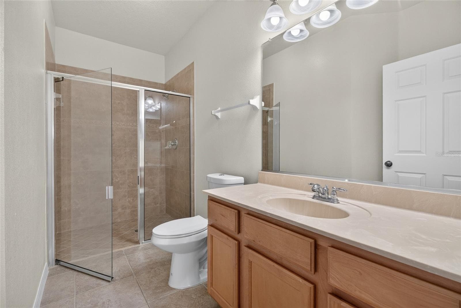 Primary bath with walk-in shower - 3707 PARKRIDGE CIR #7-106, SARASOTA