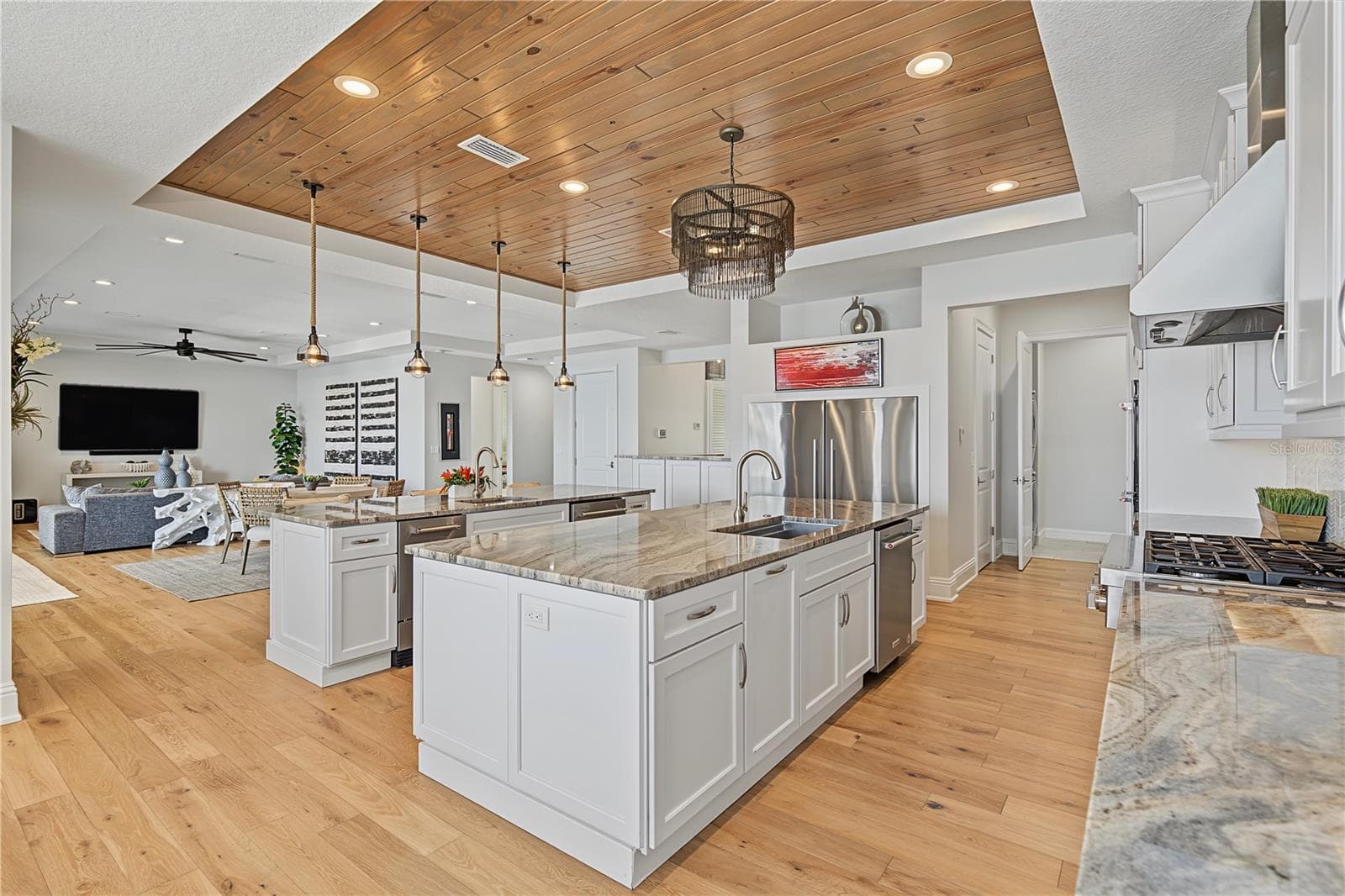 Single Family Residence at 7 PARADISE LN, TREASURE ISLAND, photo 21 of 100