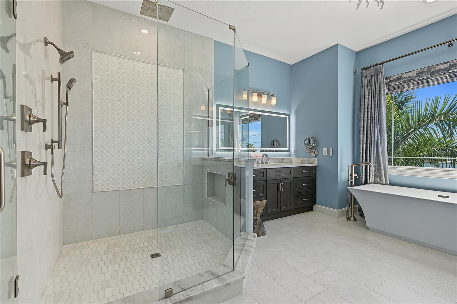 Single Family Residence at 7 PARADISE LN, TREASURE ISLAND, photo 53 of 100