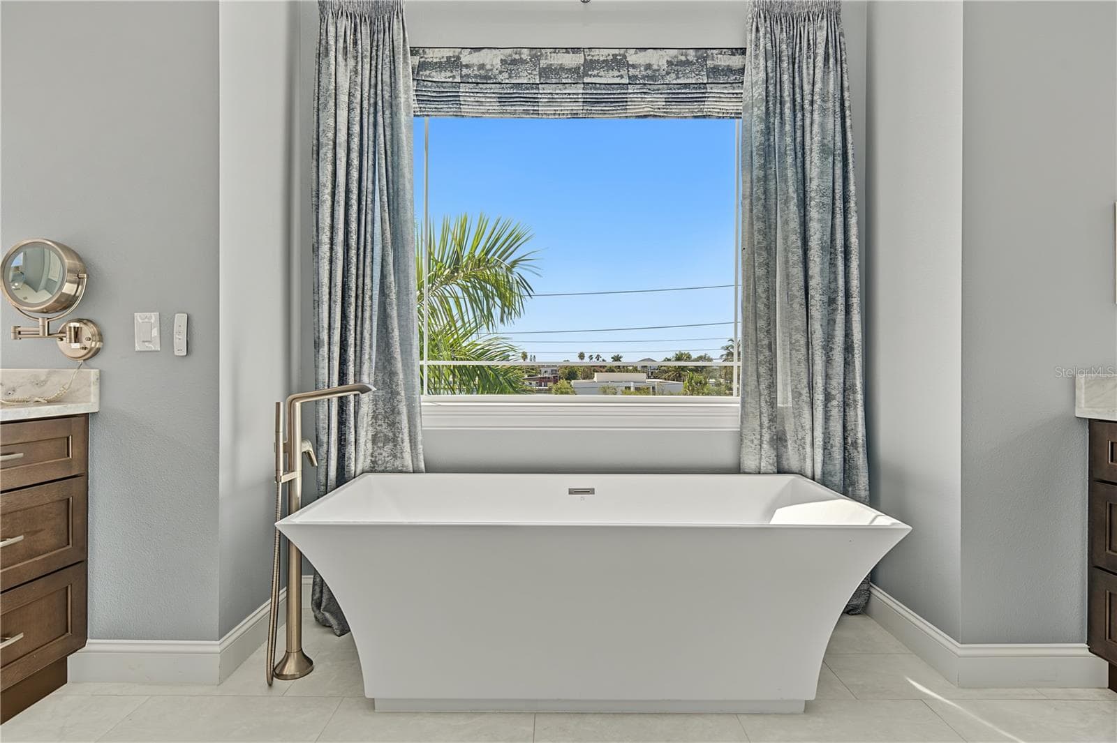 Single Family Residence at 7 PARADISE LN, TREASURE ISLAND, photo 54 of 100