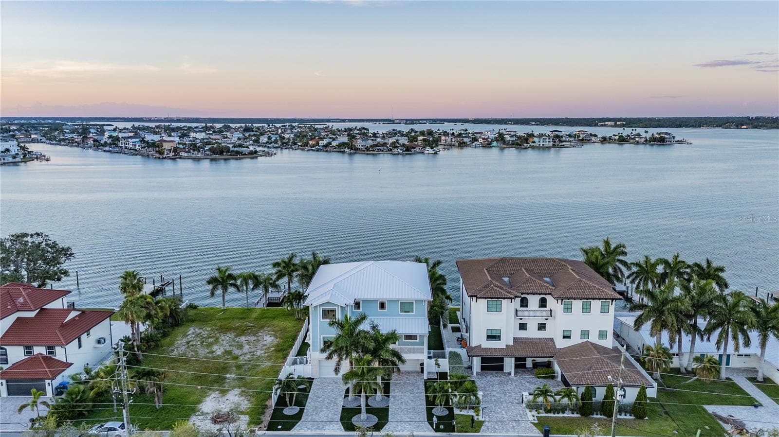 Single Family Residence at 7 PARADISE LN, TREASURE ISLAND, photo 91 of 100