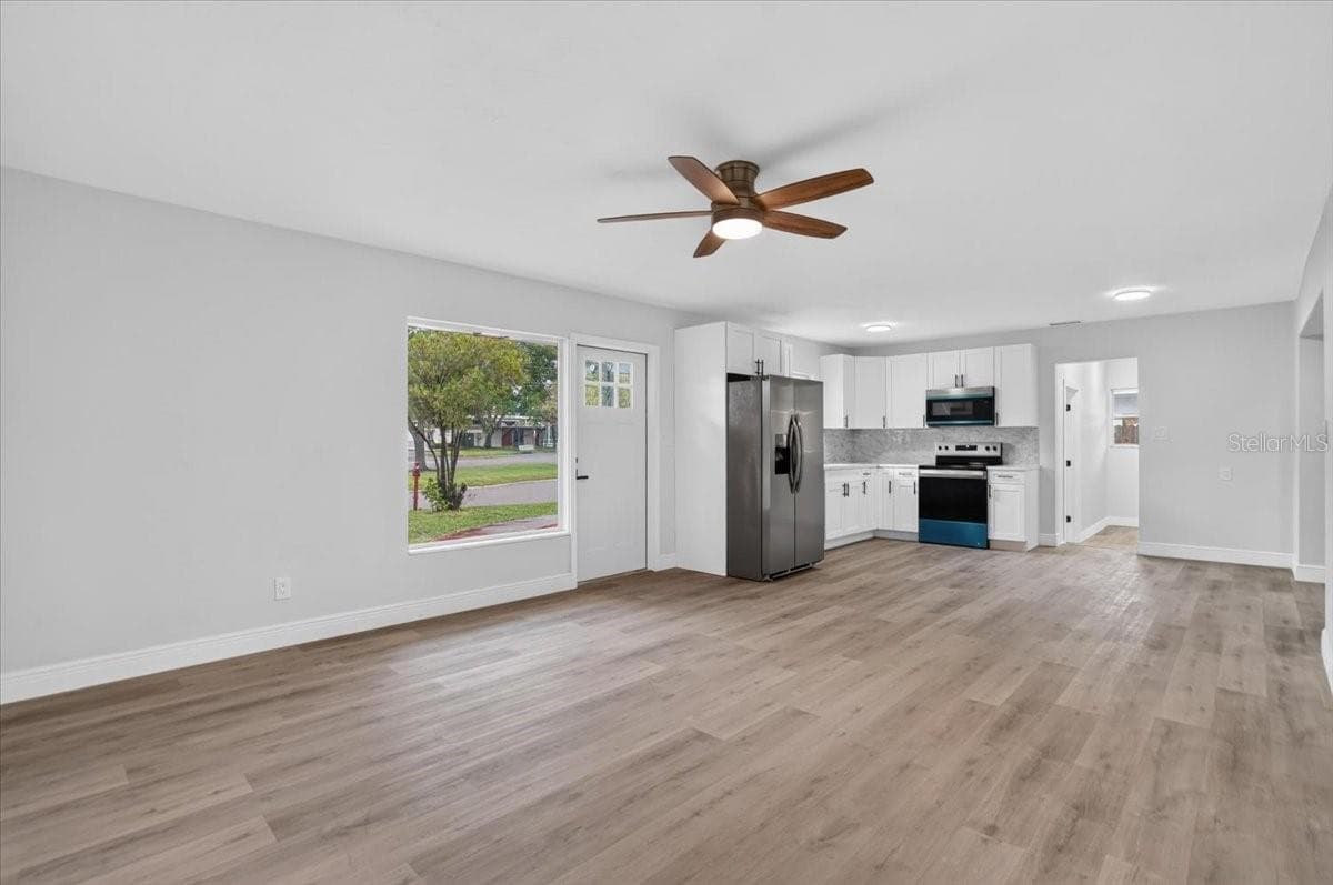 Single Family Residence at 6810 DR MARTIN LUTHER KING JR ST N, ST PETERSBURG, photo 16 of 33