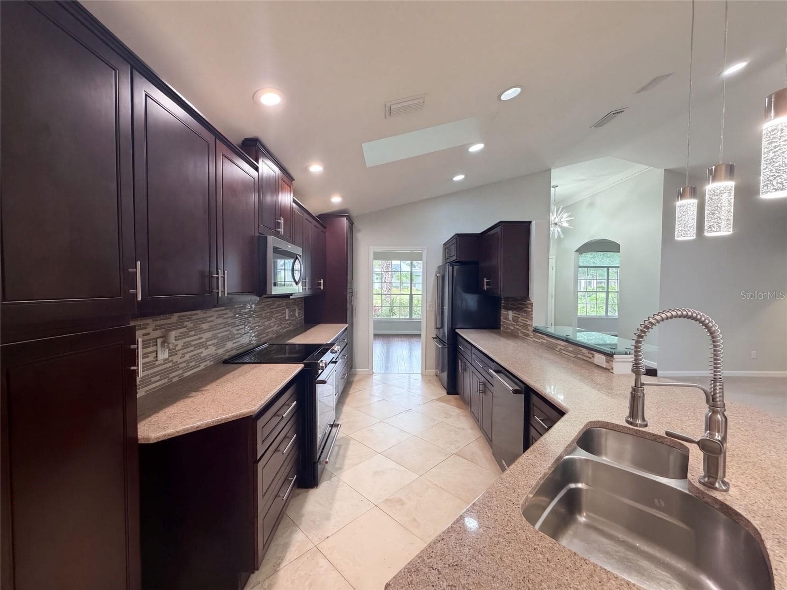 Single Family Residence at 455 LONGMEADOW LN, LONGWOOD, photo 2 of 29