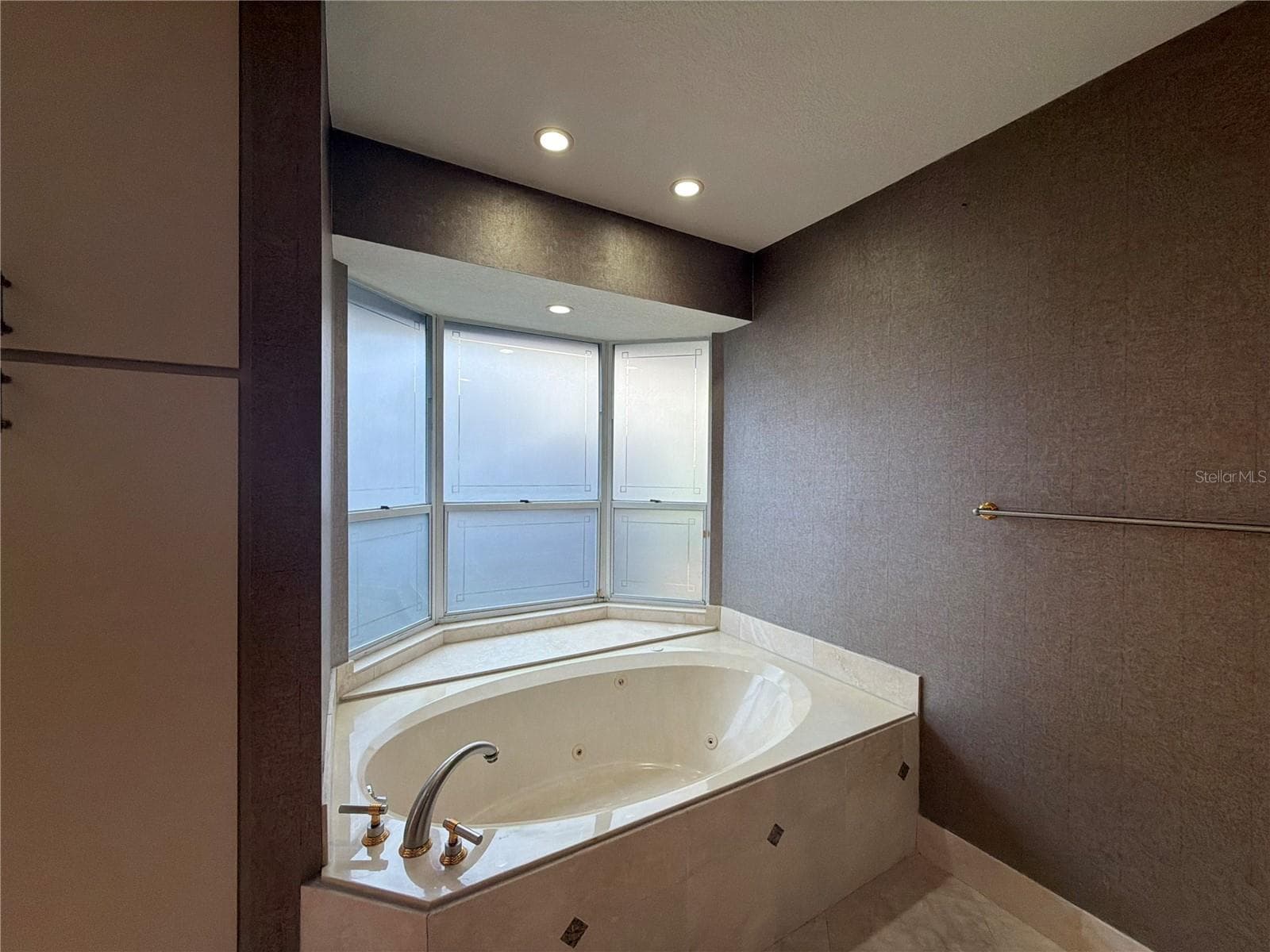Single Family Residence at 455 LONGMEADOW LN, LONGWOOD, photo 12 of 29