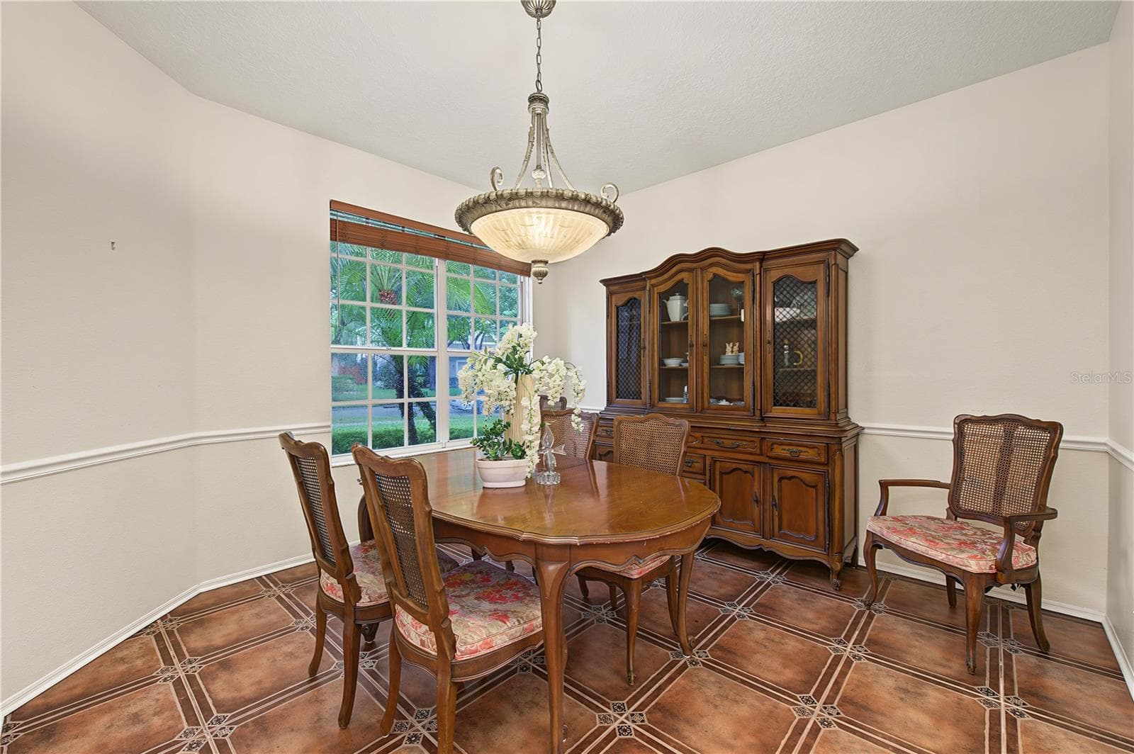 Dining Room Area - 8417 FENWICK AVE, TAMPA