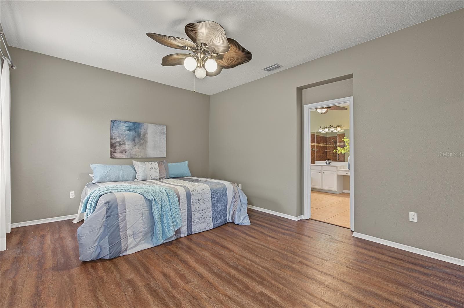 Master Bedroom - 8417 FENWICK AVE, TAMPA