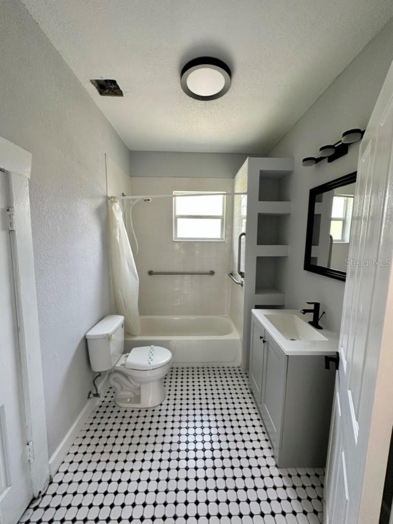 Single Family Residence at 1021 E CAYUGA ST, TAMPA, photo 11 of 35