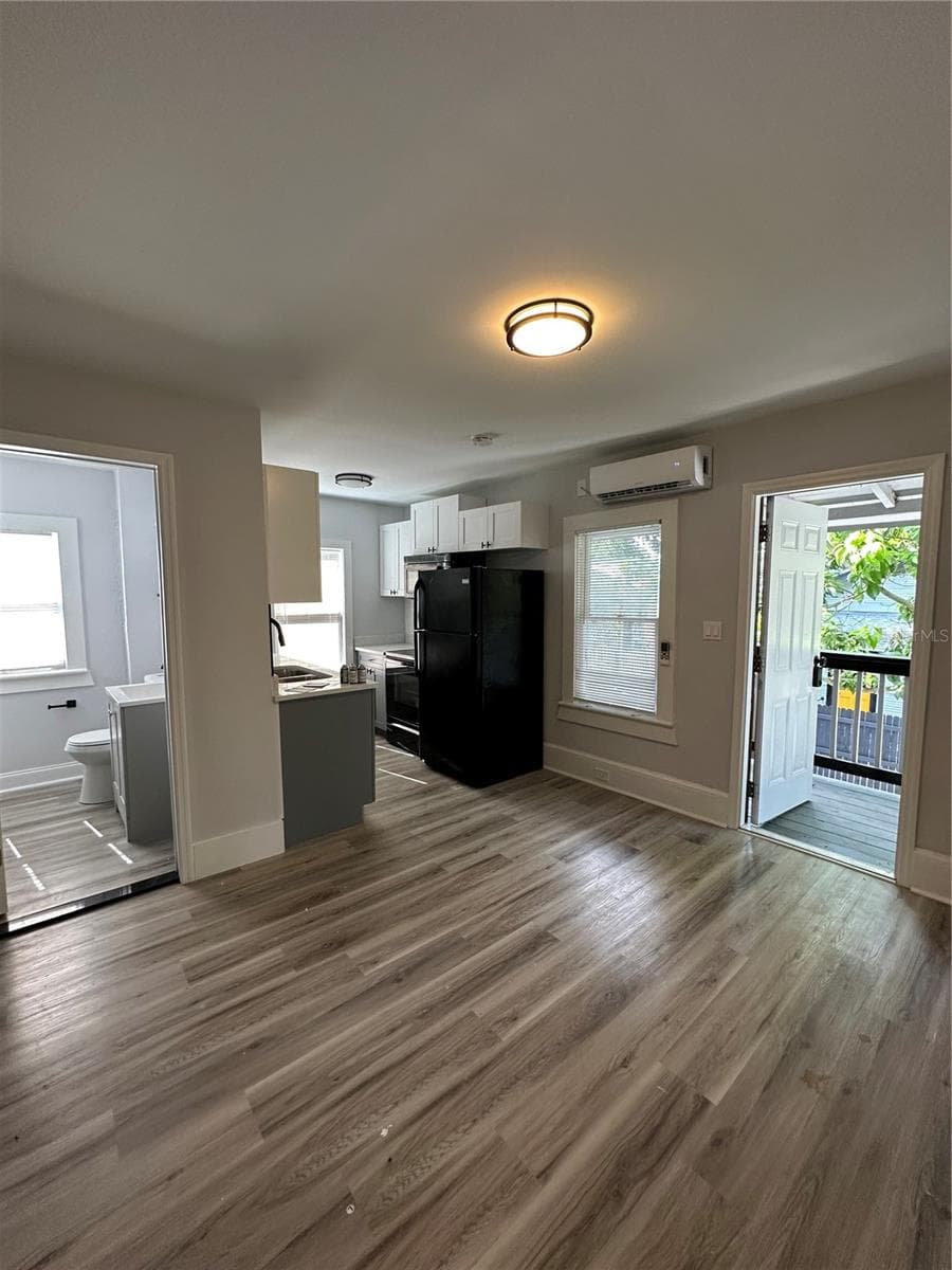 Single Family Residence at 1021 E CAYUGA ST, TAMPA, photo 16 of 35