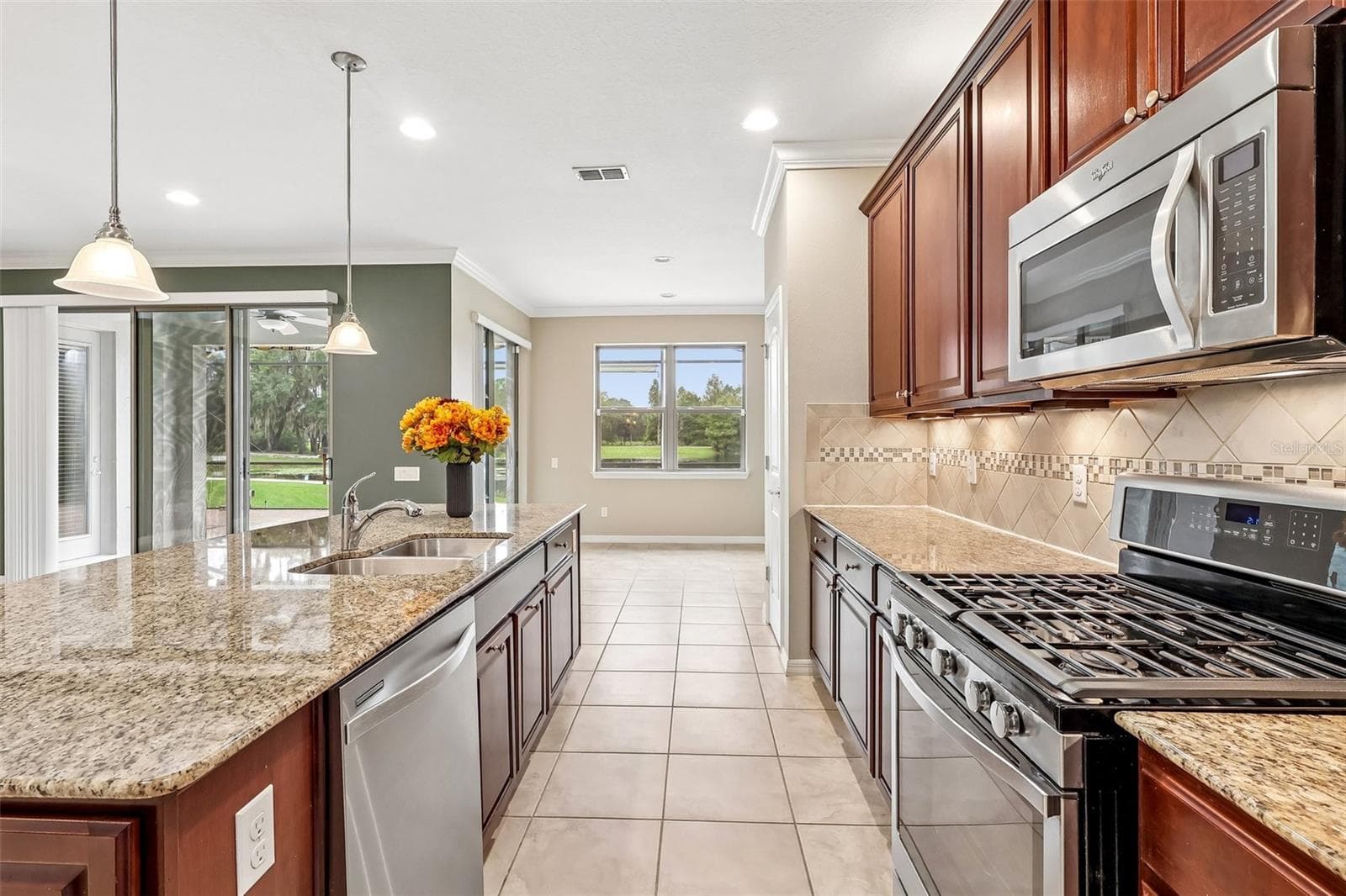 Single Family Residence at 123 MAGELLAN CT, DAVENPORT, photo 26 of 135