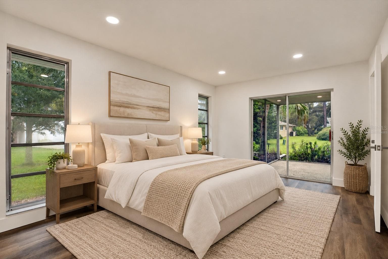 Virtually Staged Primary bedroom - 2661 PEBBLE BEACH DR, CLEARWATER
