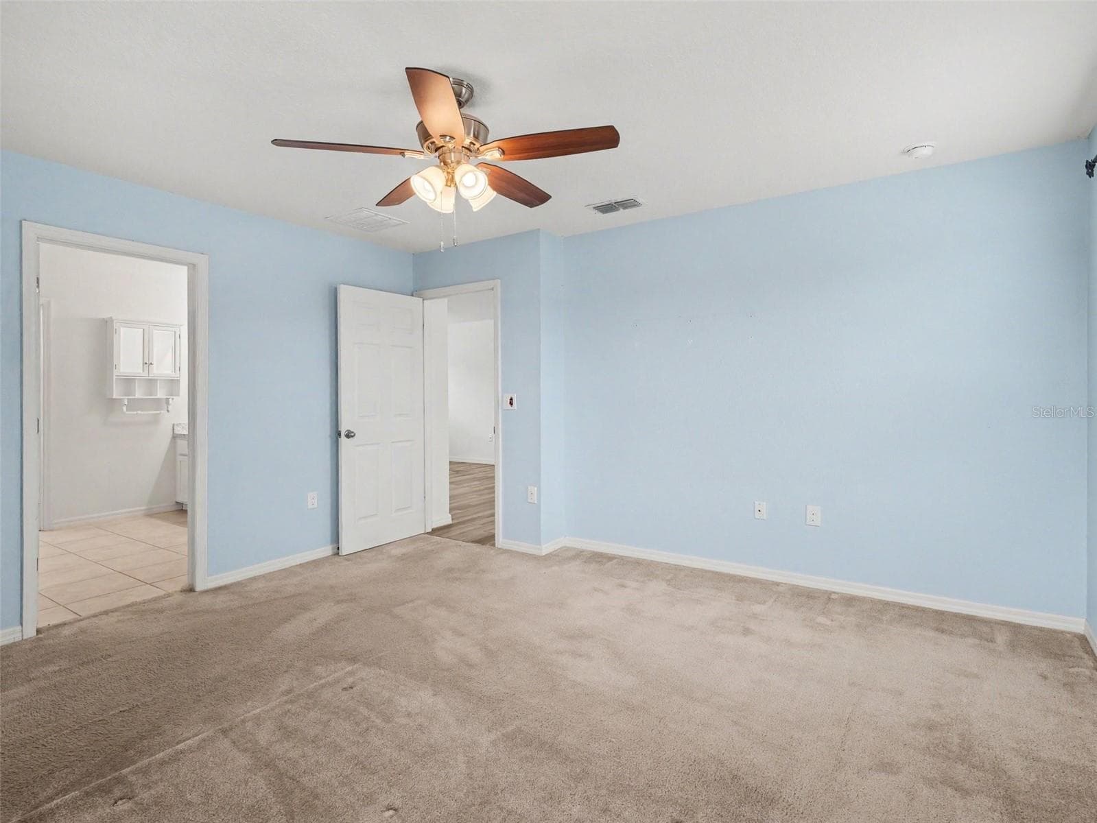 Single Family Residence at 10439 LAGUNA PLAINS DR, RIVERVIEW, photo 19 of 53